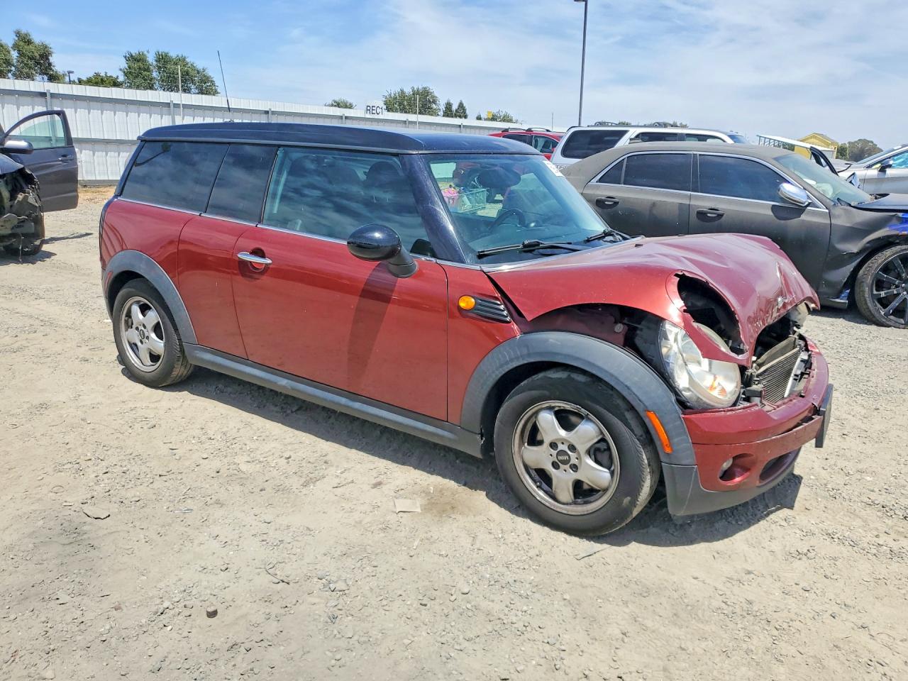 2010 Mini Cooper Clubman Brown vin: WMWML3C51ATX38680
