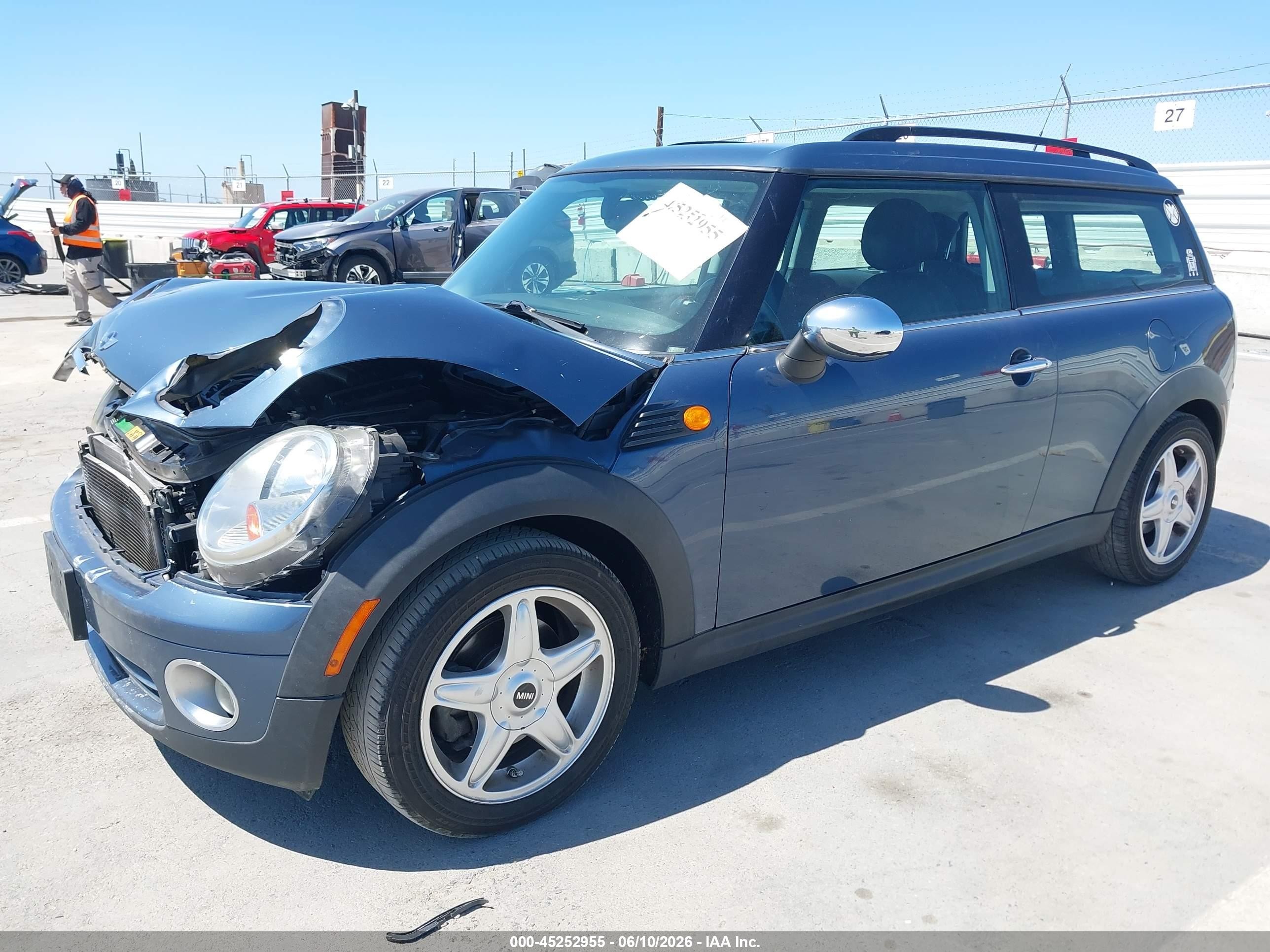 2010 Mini Cooper Clubman   Blue vin: WMWML3C52ATX51535