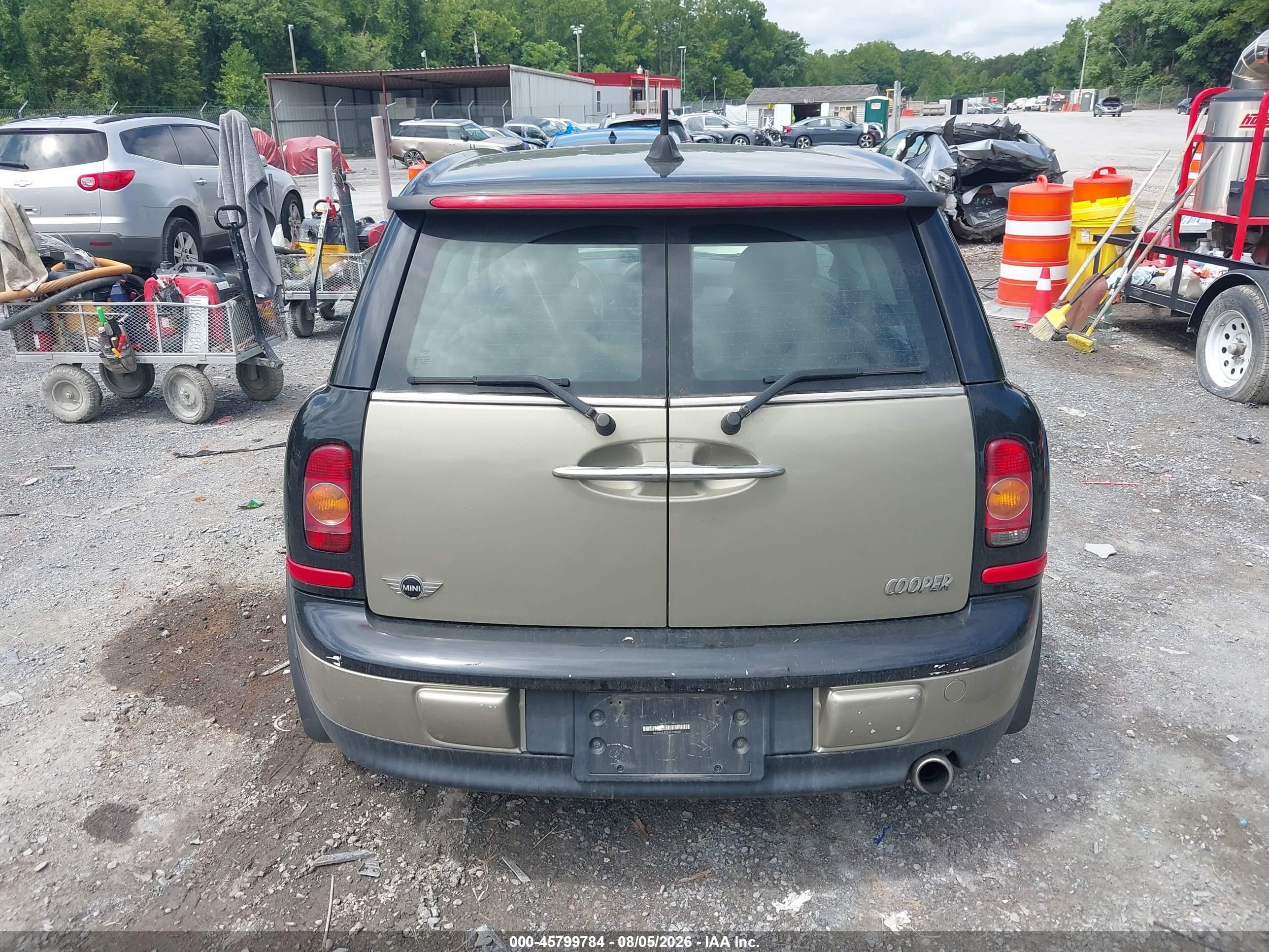 2010 Mini Cooper Clubman   Желто-коричневый vin: WMWML3C53ATX38101