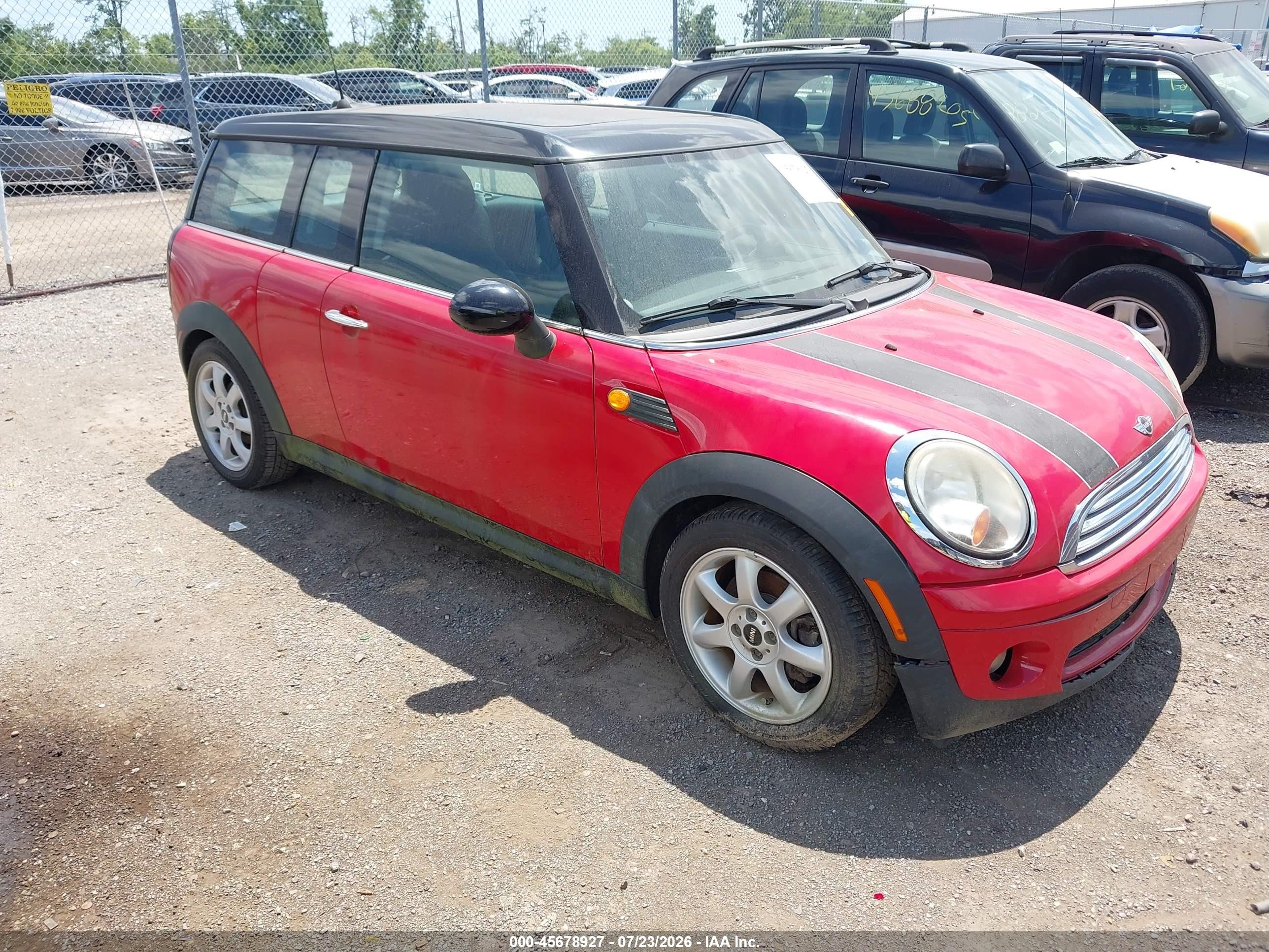 2010 Mini Cooper Clubman   Red vin: WMWML3C56ATX51649