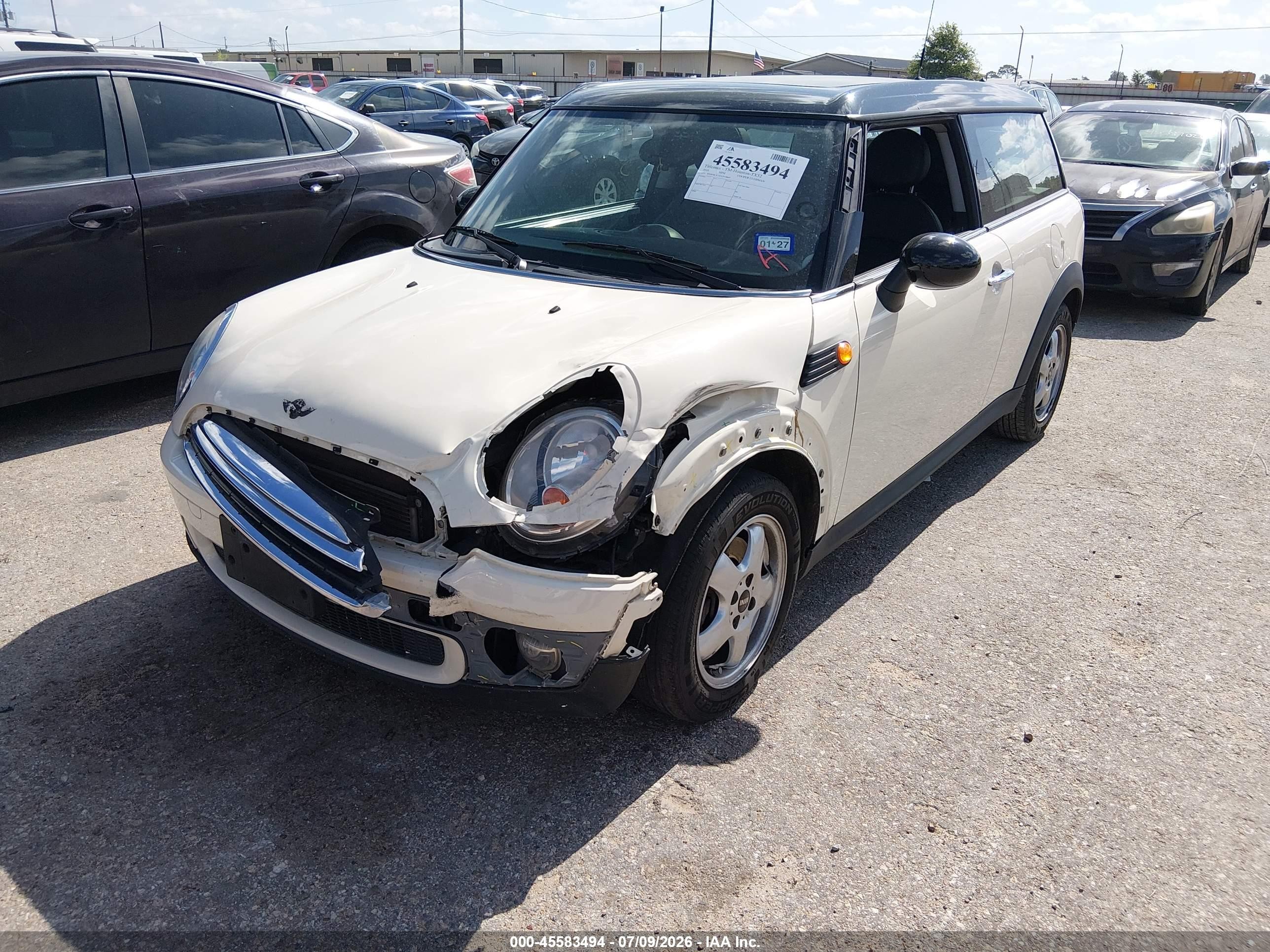 2010 Mini Cooper Clubman   Кремовый vin: WMWML3C5XATX38869