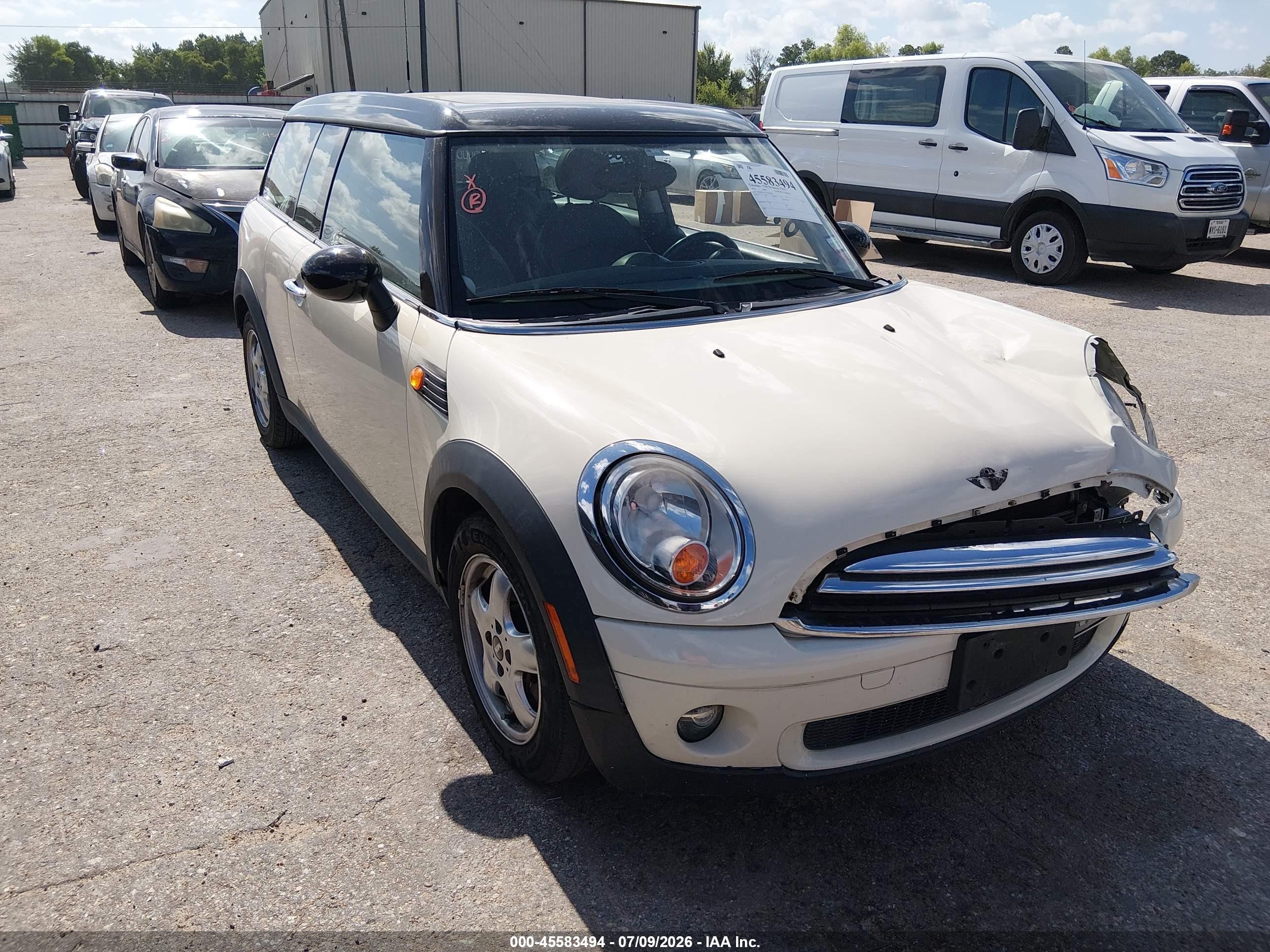 2010 Mini Cooper Clubman   Кремовый vin: WMWML3C5XATX38869