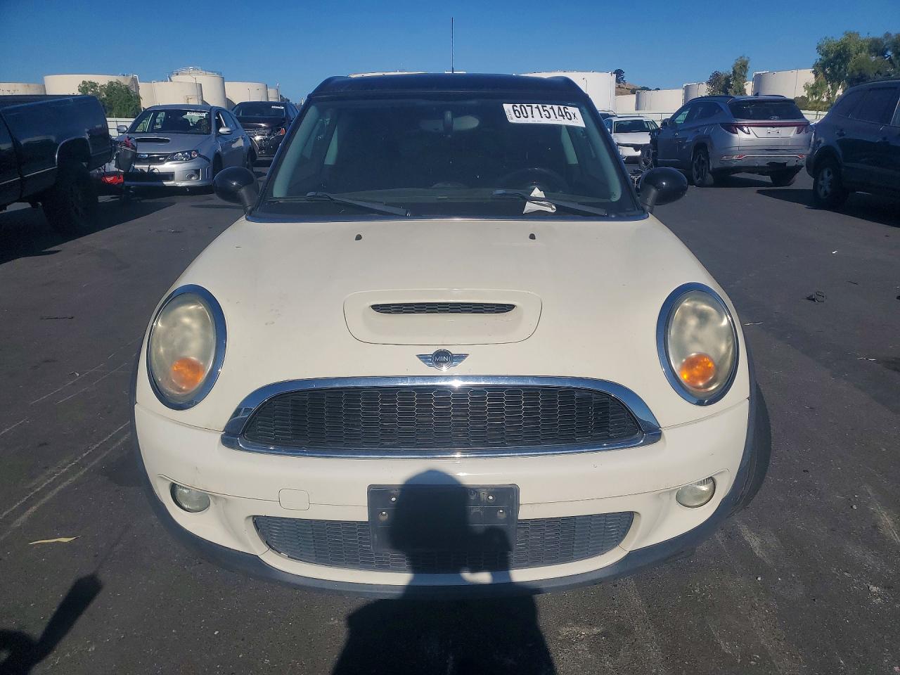 2009 Mini Cooper S Clubman White vin: WMWMM33529TP74712