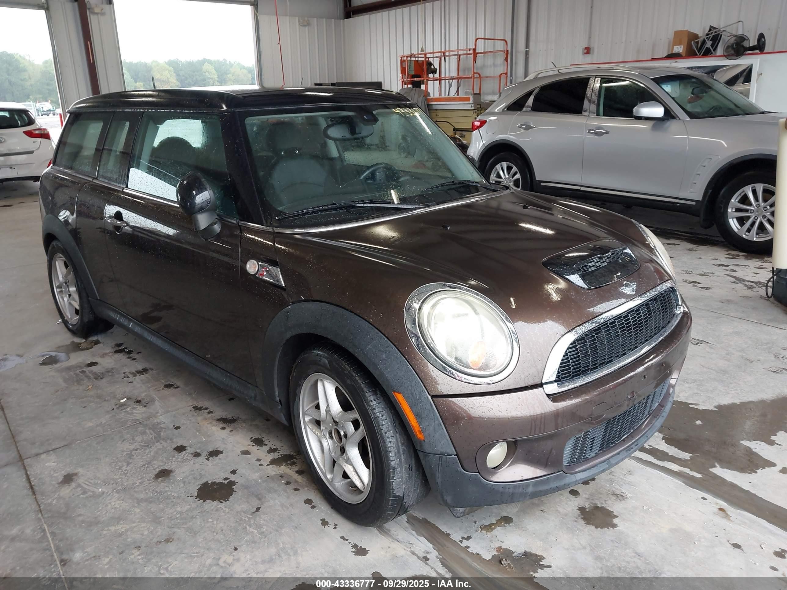 2008 Mini Cooper S Clubman   Dark Brown vin: WMWMM33538TP71235