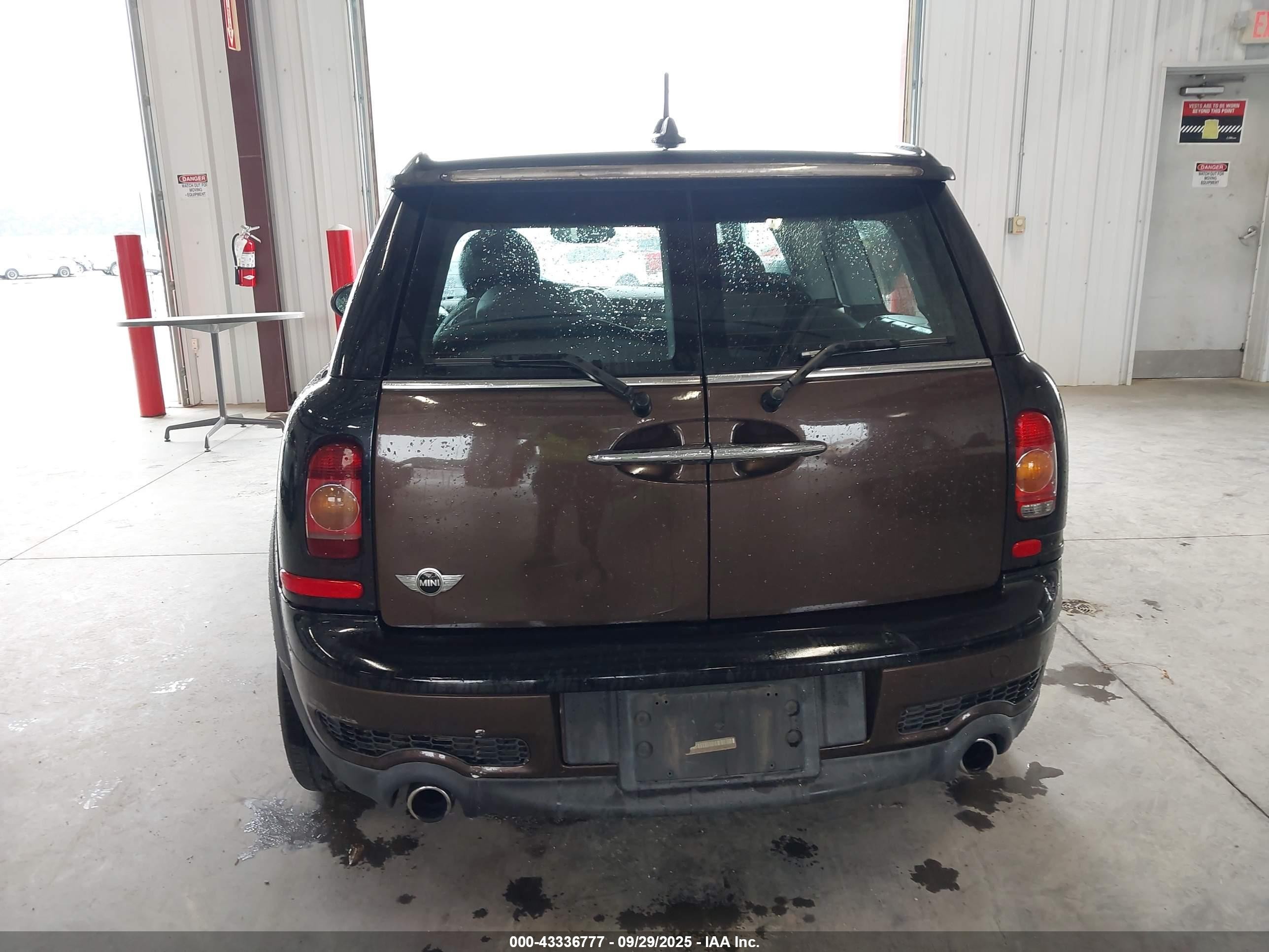 2008 Mini Cooper S Clubman   Dark Brown vin: WMWMM33538TP71235