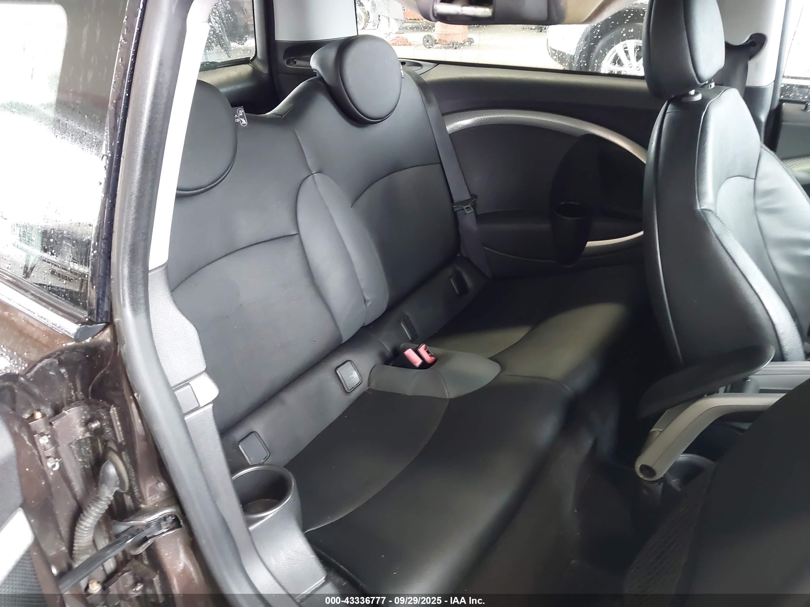 2008 Mini Cooper S Clubman   Dark Brown vin: WMWMM33538TP71235