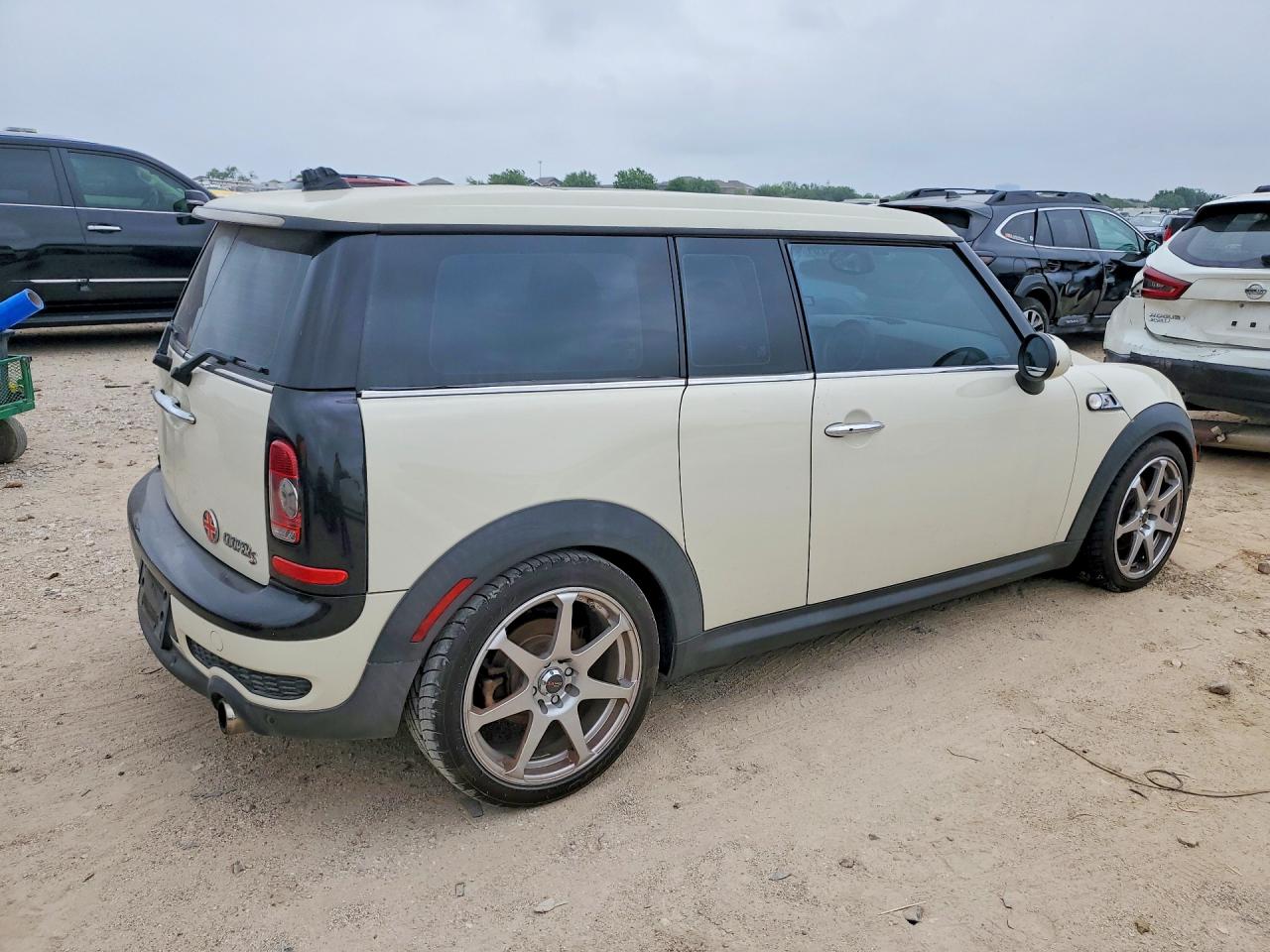 2009 Mini Cooper S Clubman Бежевый vin: WMWMM33539TP90336