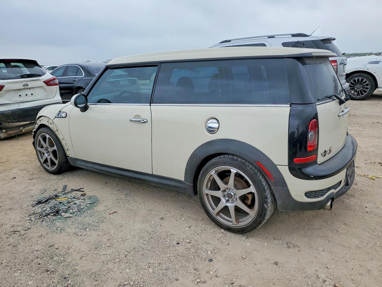 2009 Mini Cooper S Clubman Бежевый vin: WMWMM33539TP90336