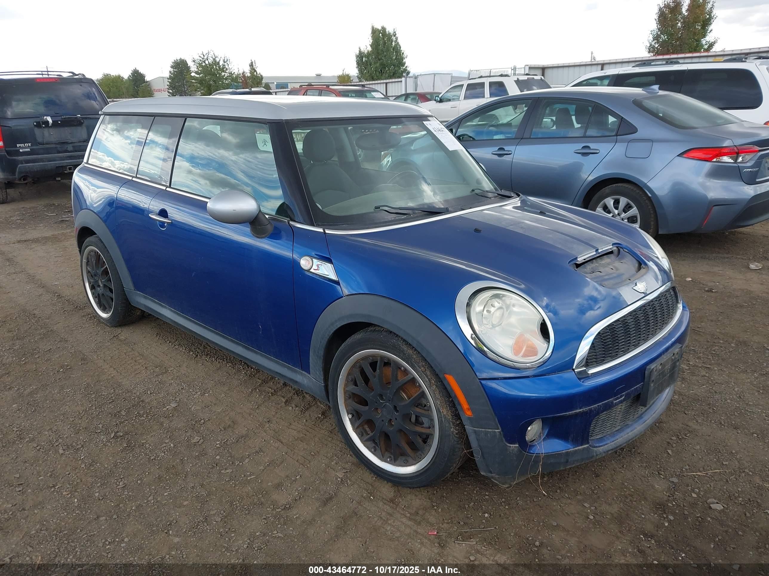 2008 Mini Cooper S Clubman   Blue vin: WMWMM33548TP70787