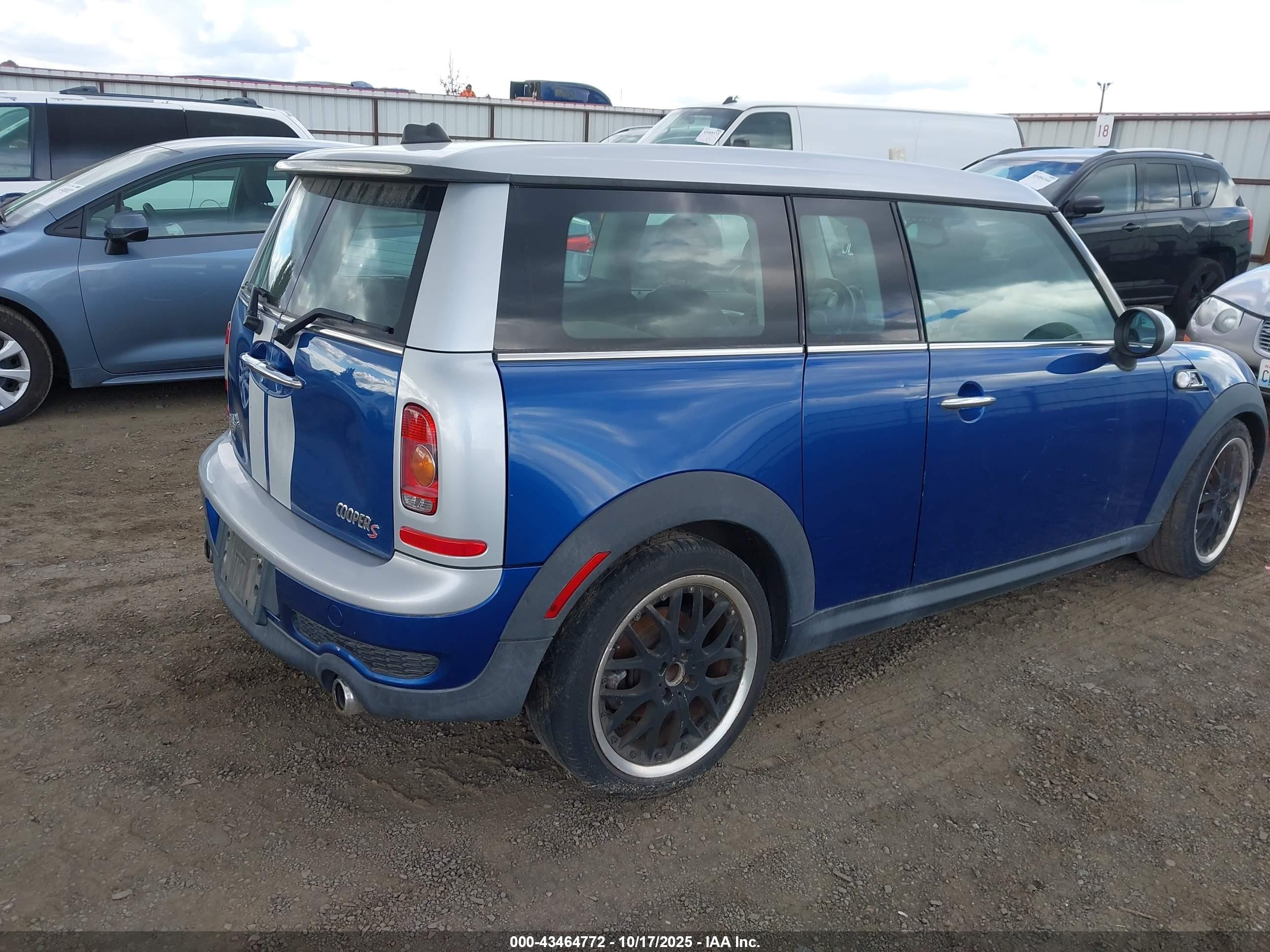 2008 Mini Cooper S Clubman   Blue vin: WMWMM33548TP70787