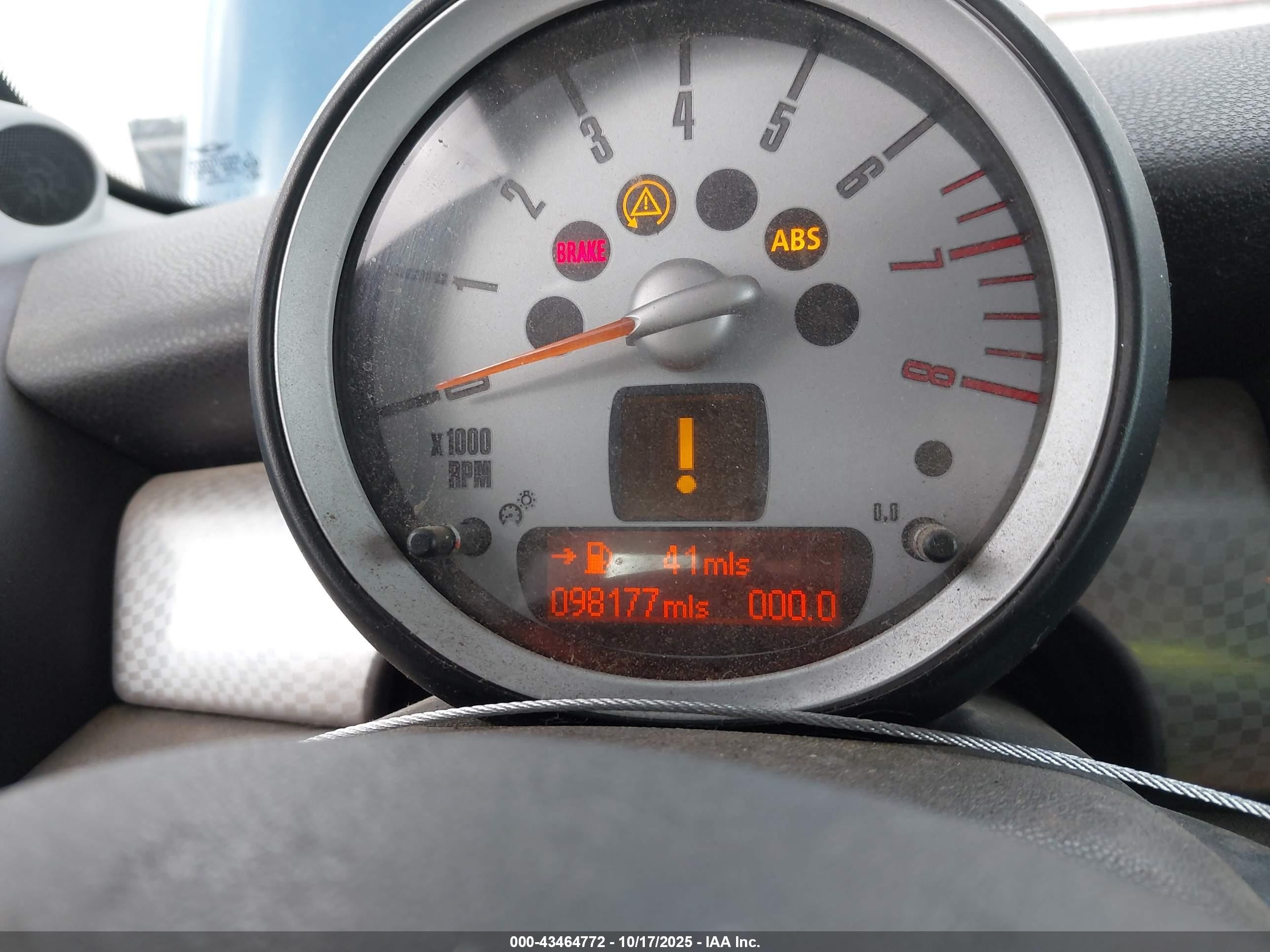 2008 Mini Cooper S Clubman   Blue vin: WMWMM33548TP70787