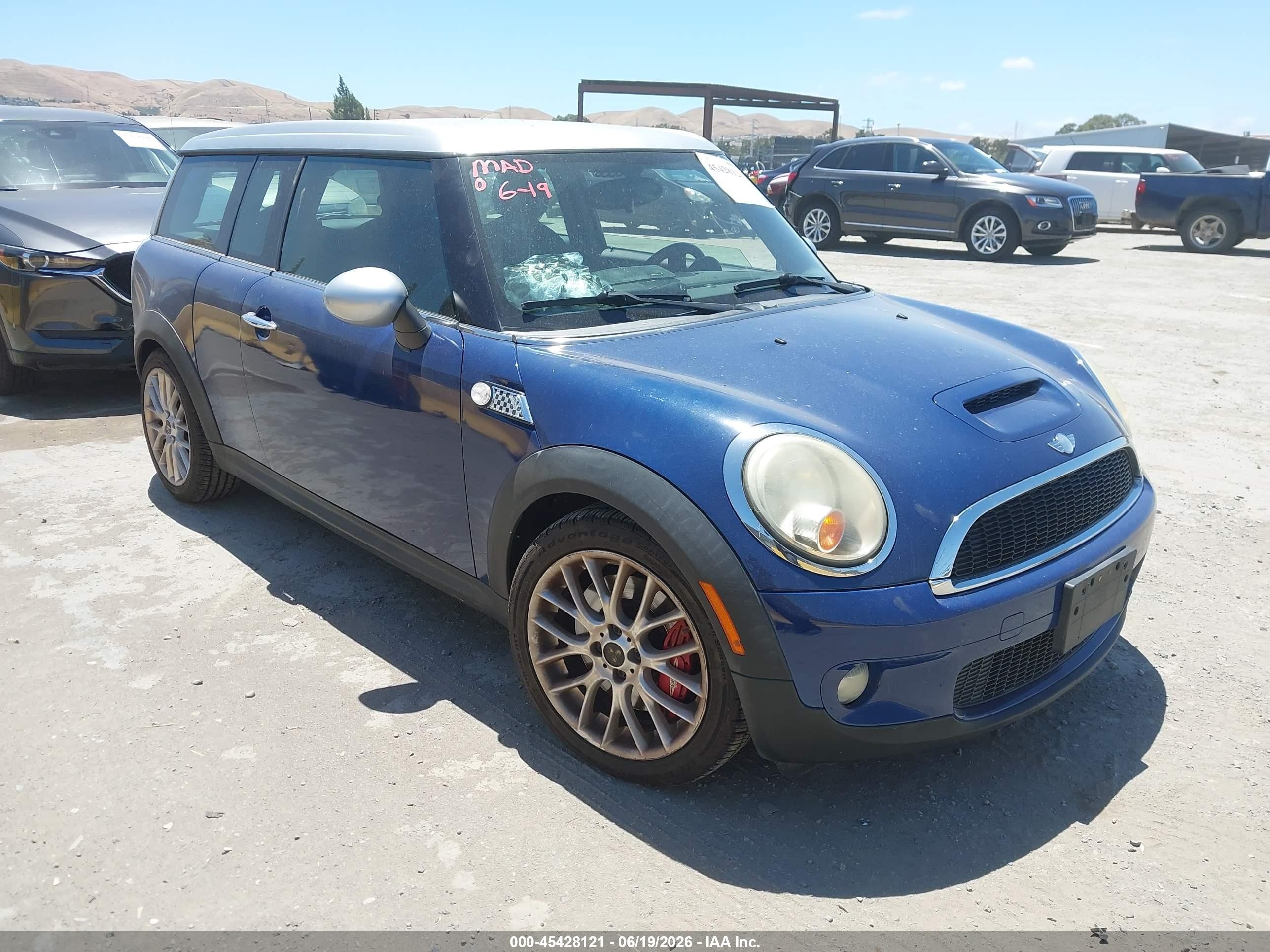 2008 Mini Cooper S Clubman   Dark Blue vin: WMWMM33548TP89663