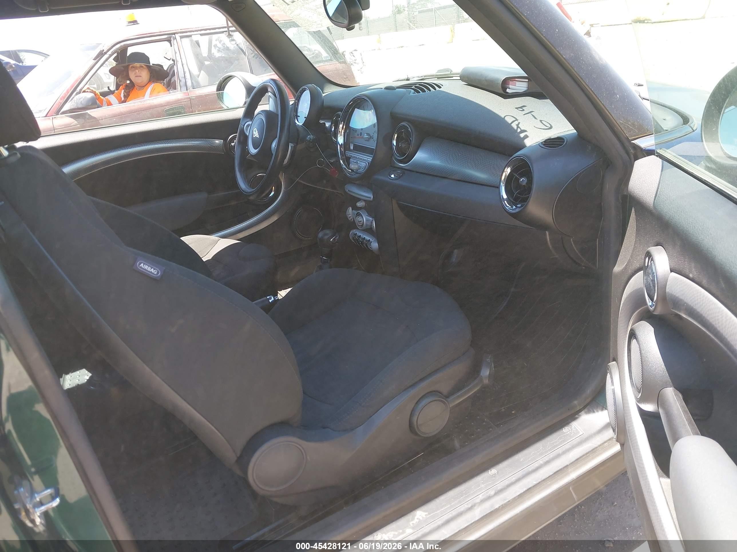 2008 Mini Cooper S Clubman   Dark Blue vin: WMWMM33548TP89663
