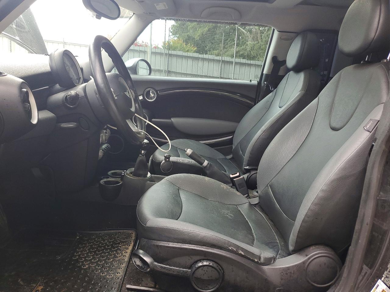 2008 Mini Cooper S Clubman Two Tone vin: WMWMM33578TP72307