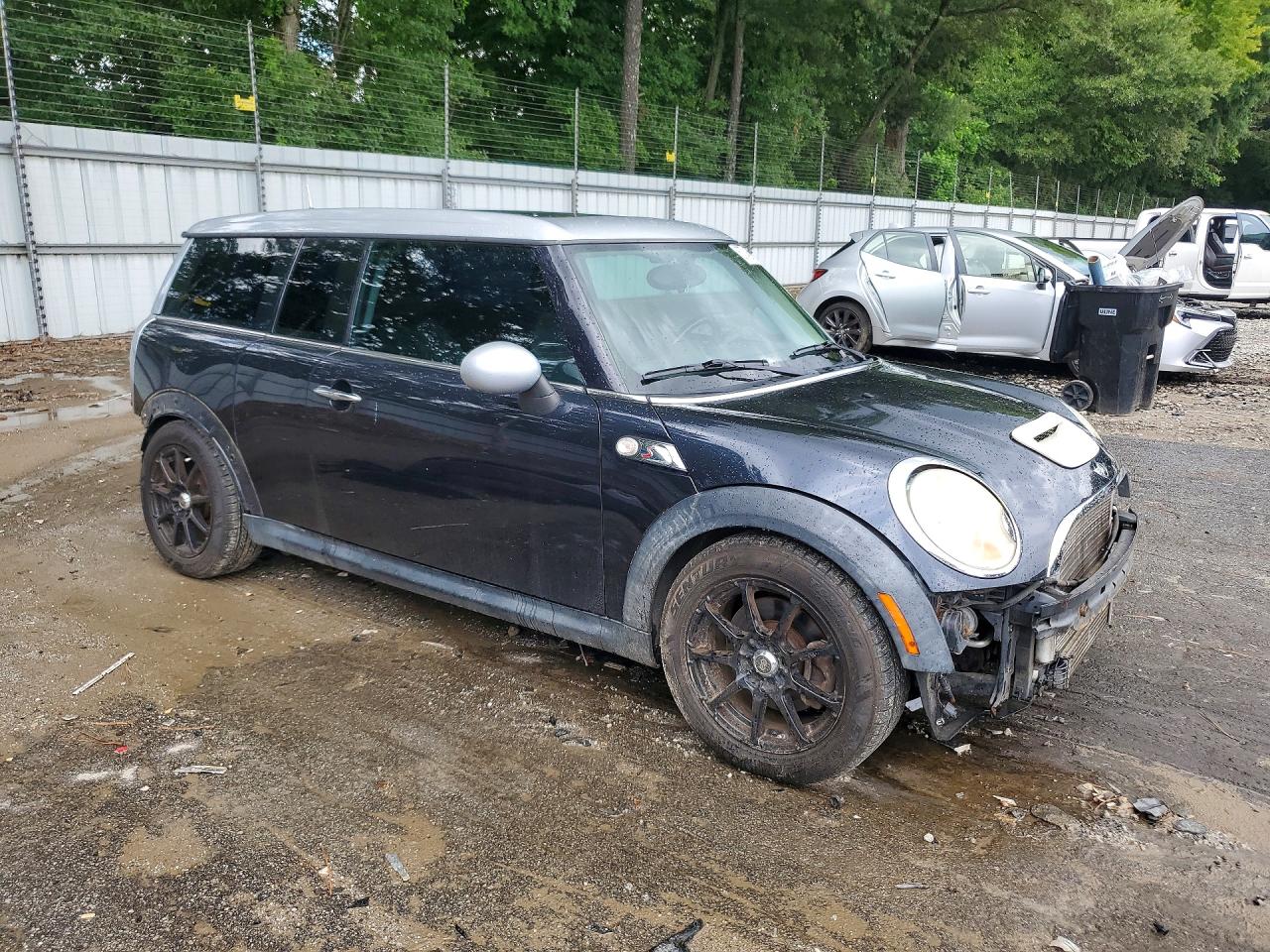 2008 Mini Cooper S Clubman Two Tone vin: WMWMM33578TP72307