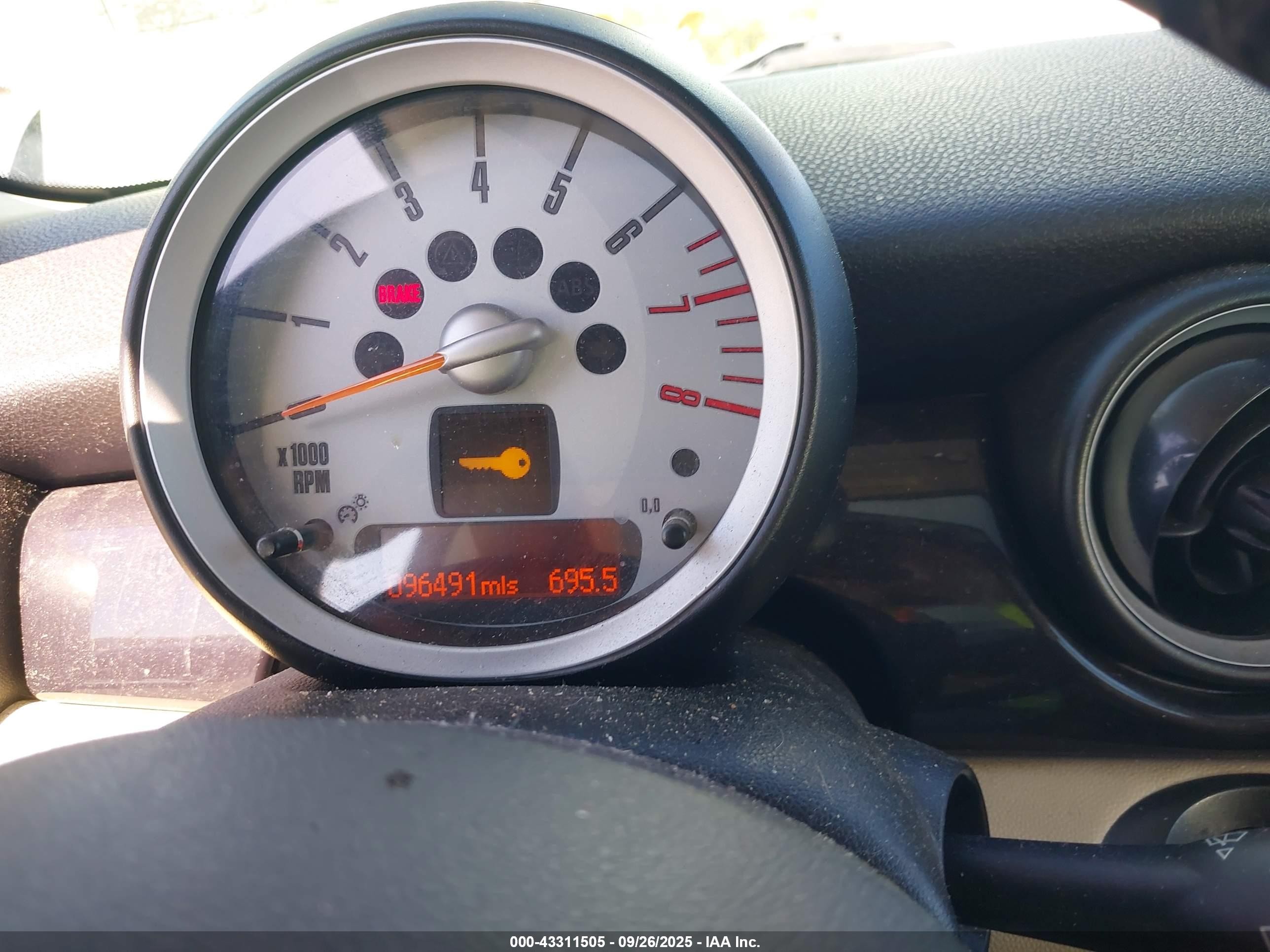 2008 Mini Cooper S Clubman   Gray vin: WMWMM33578TP88037