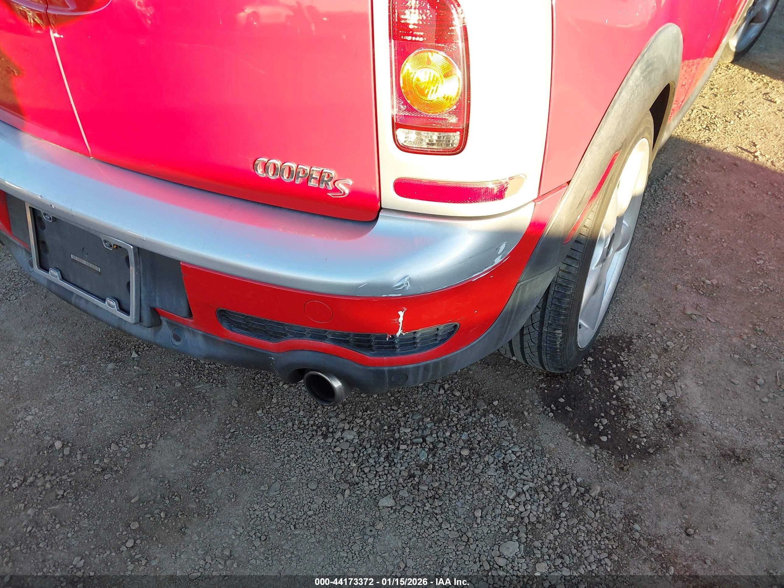 2008 Mini Cooper S Clubman   Red vin: WMWMM33578TP88460