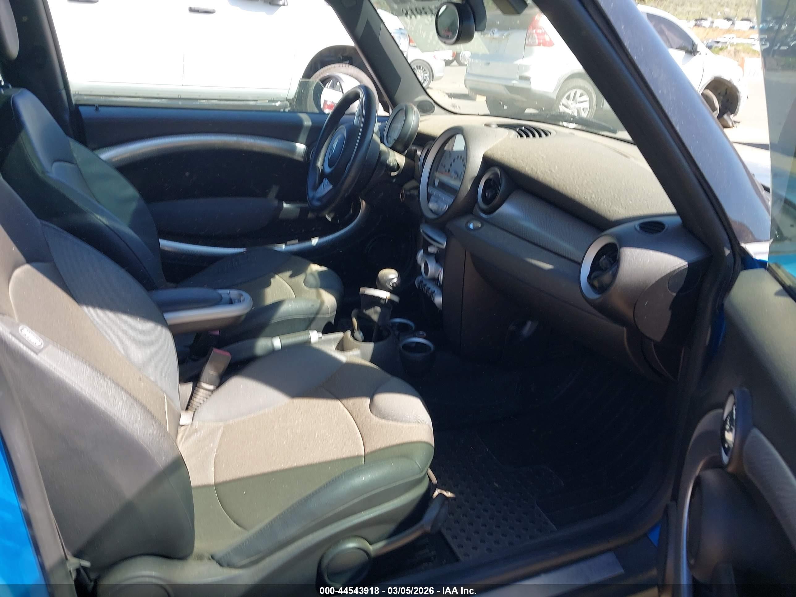 2008 Mini Cooper S Clubman   Blue vin: WMWMM33578TP89558