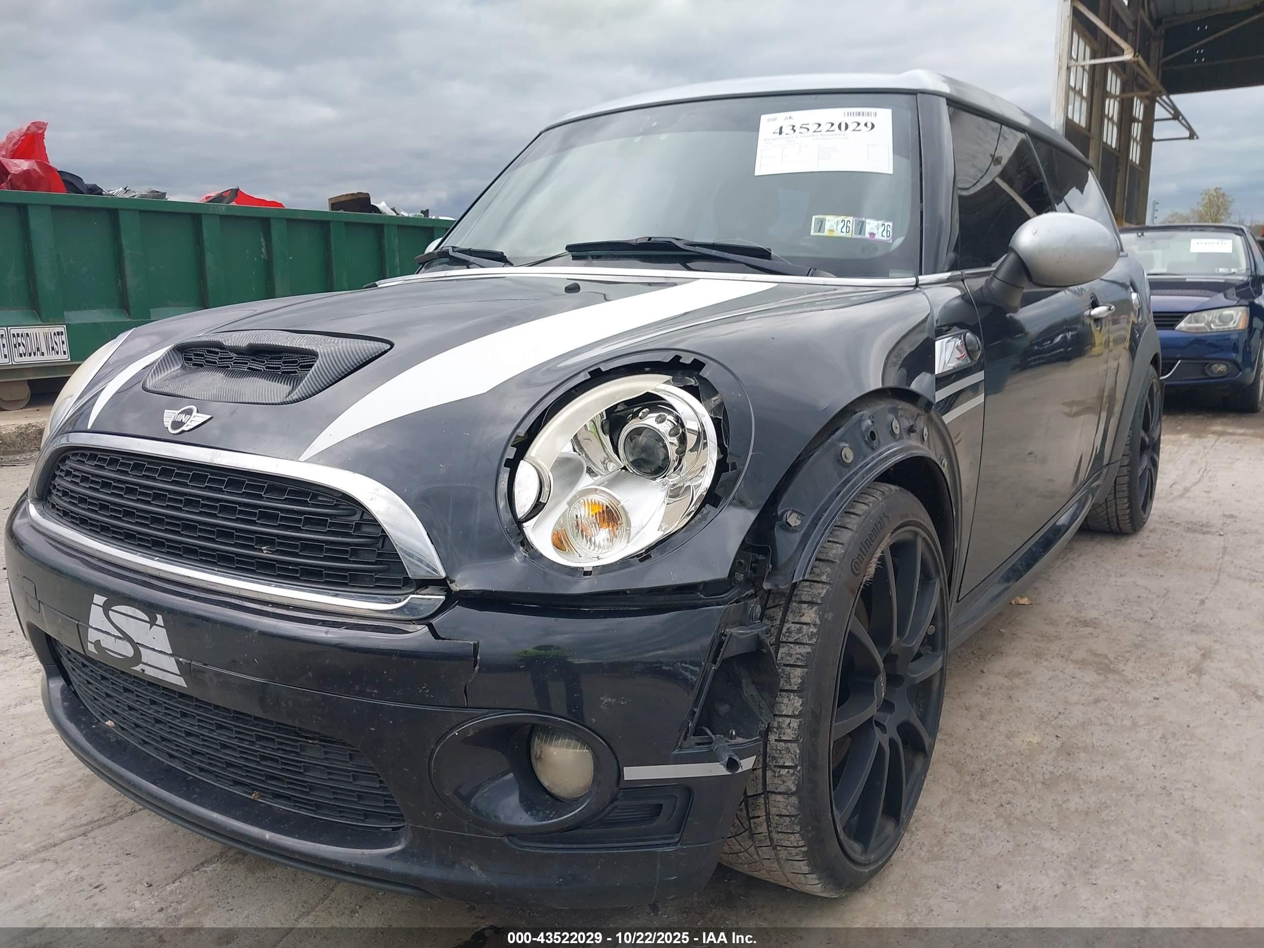 2008 Mini Cooper S Clubman   Black vin: WMWMM33588TP70534