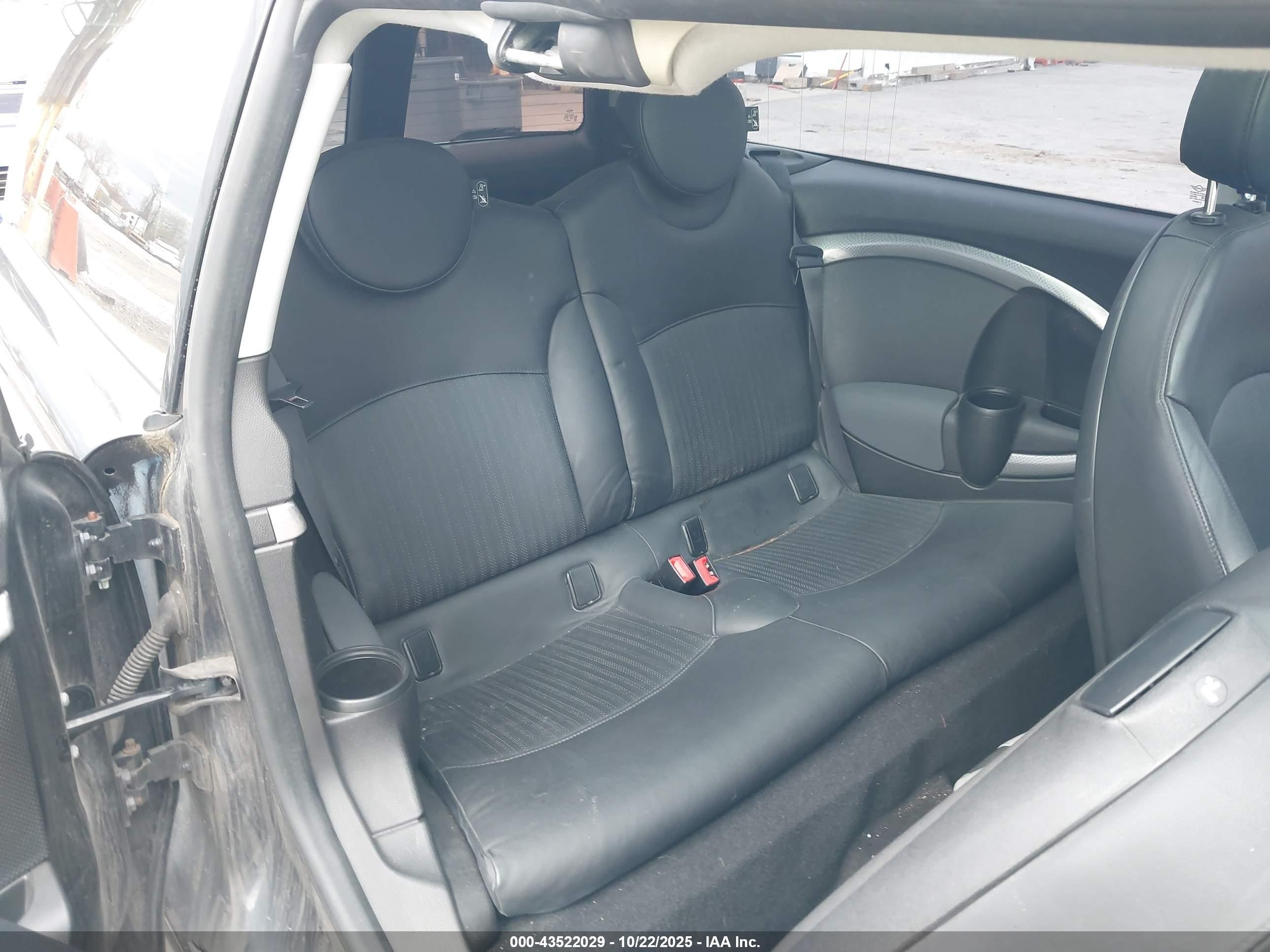 2008 Mini Cooper S Clubman   Black vin: WMWMM33588TP70534