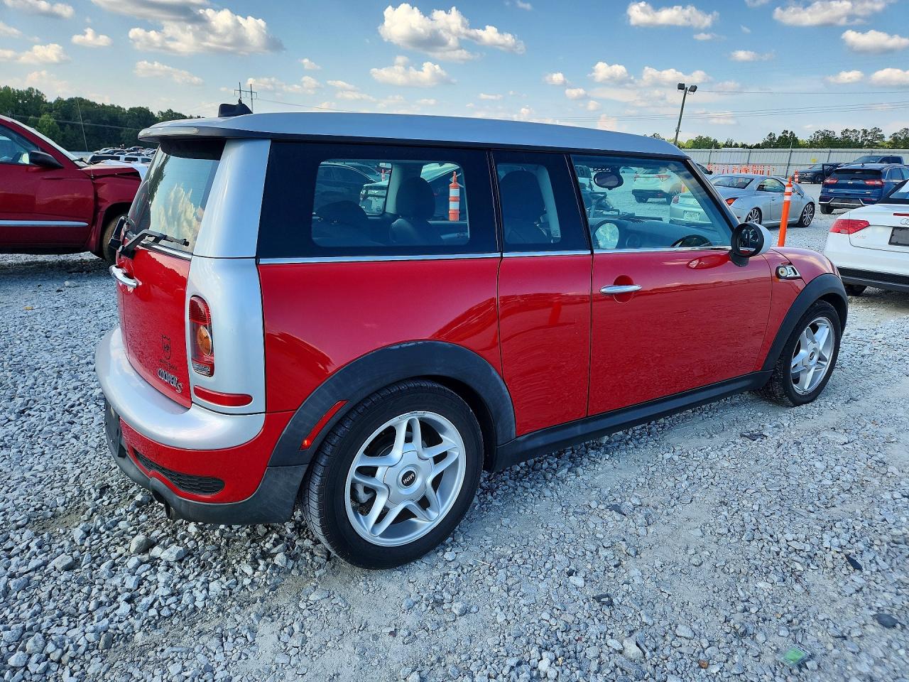 2009 Mini Cooper S Clubman Red vin: WMWMM33589TP90204