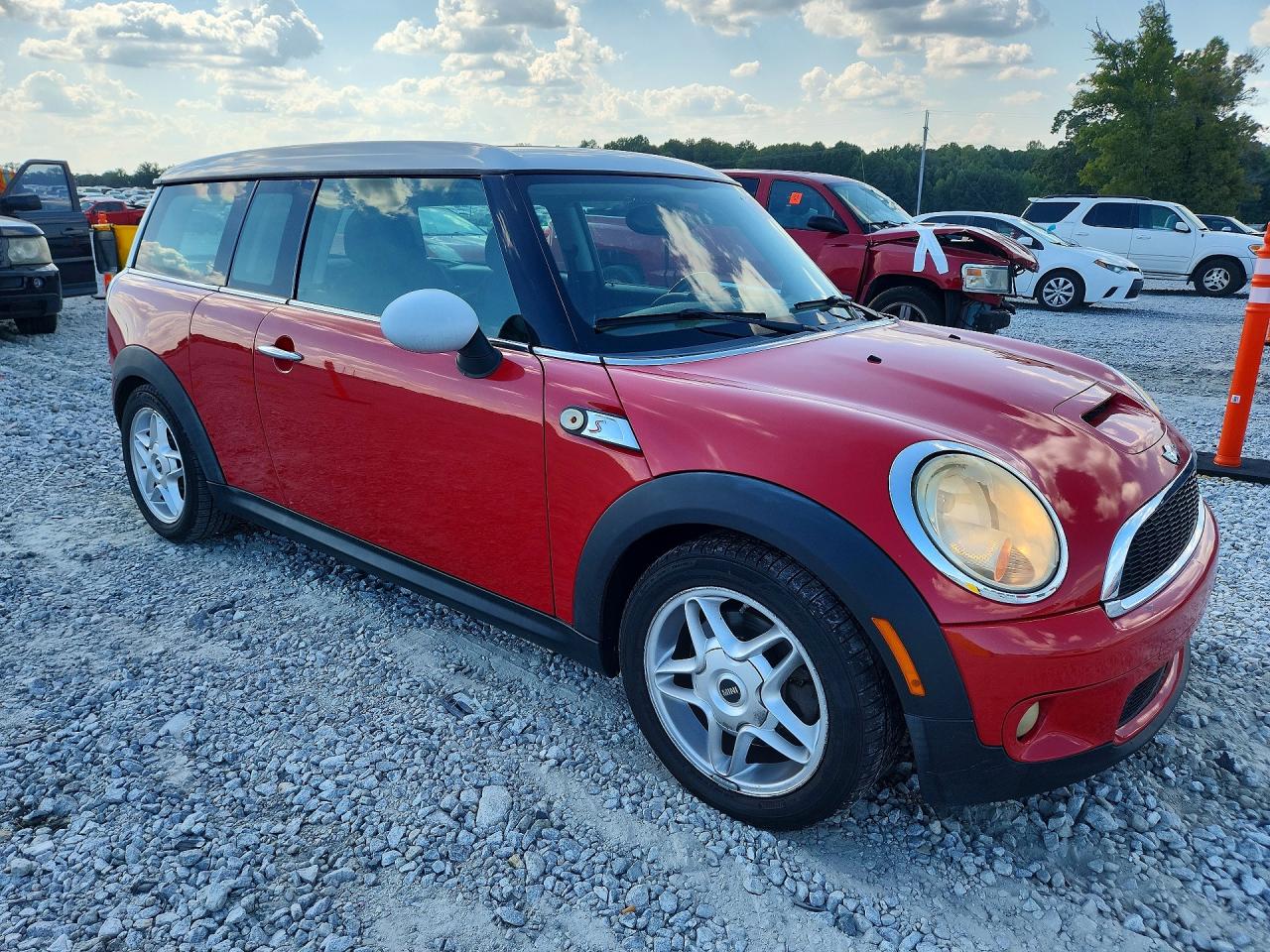 2009 Mini Cooper S Clubman Red vin: WMWMM33589TP90204