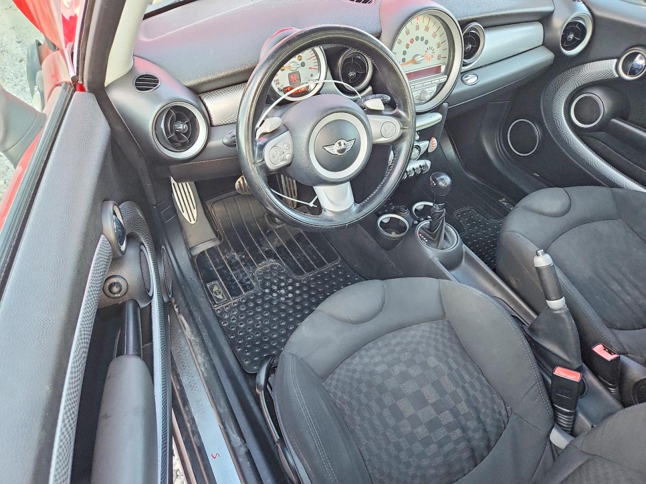 2009 Mini Cooper S Clubman Red vin: WMWMM33589TP90204