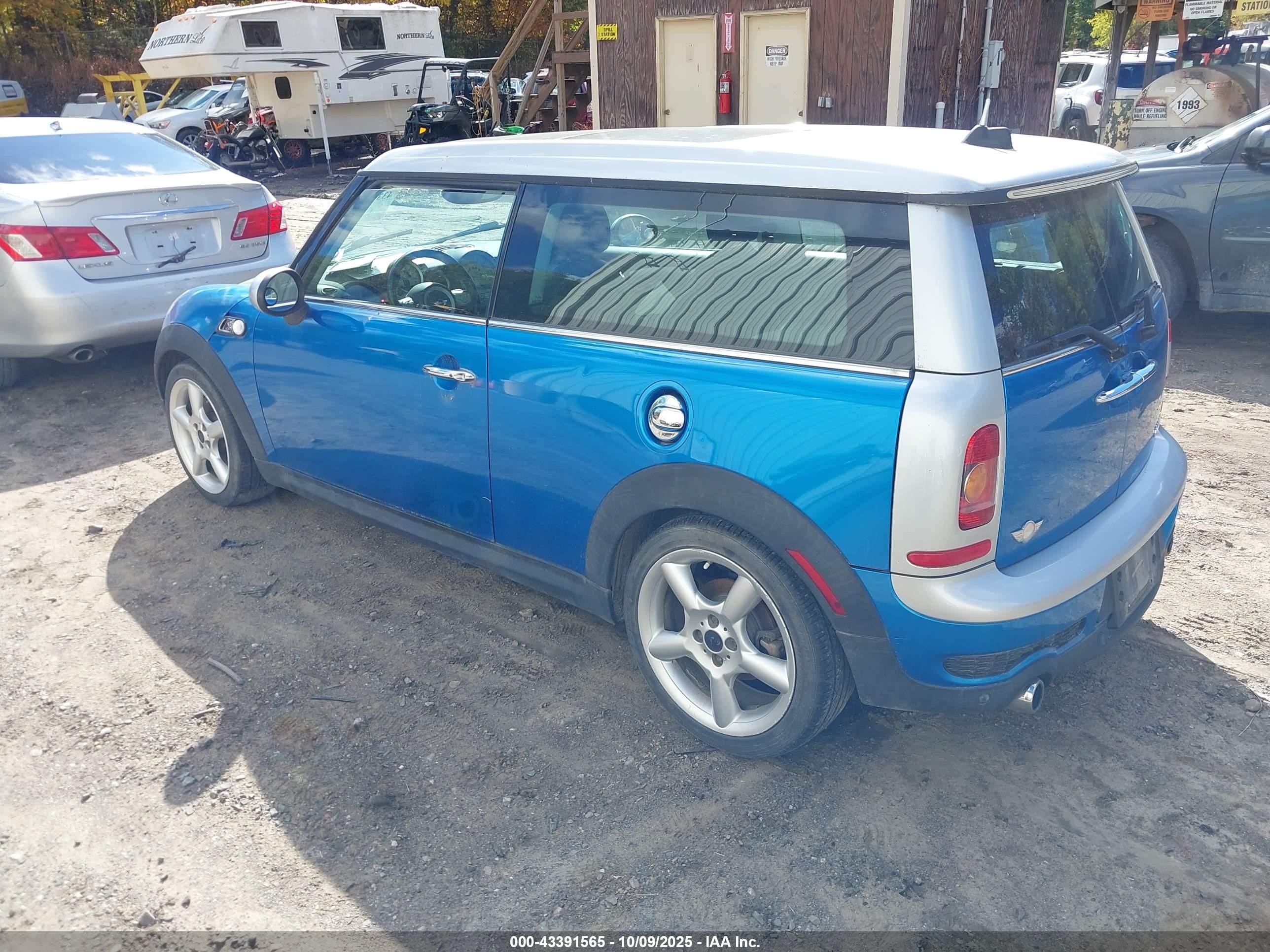 2008 Mini Cooper S Clubman   Blue vin: WMWMM33598TP70932
