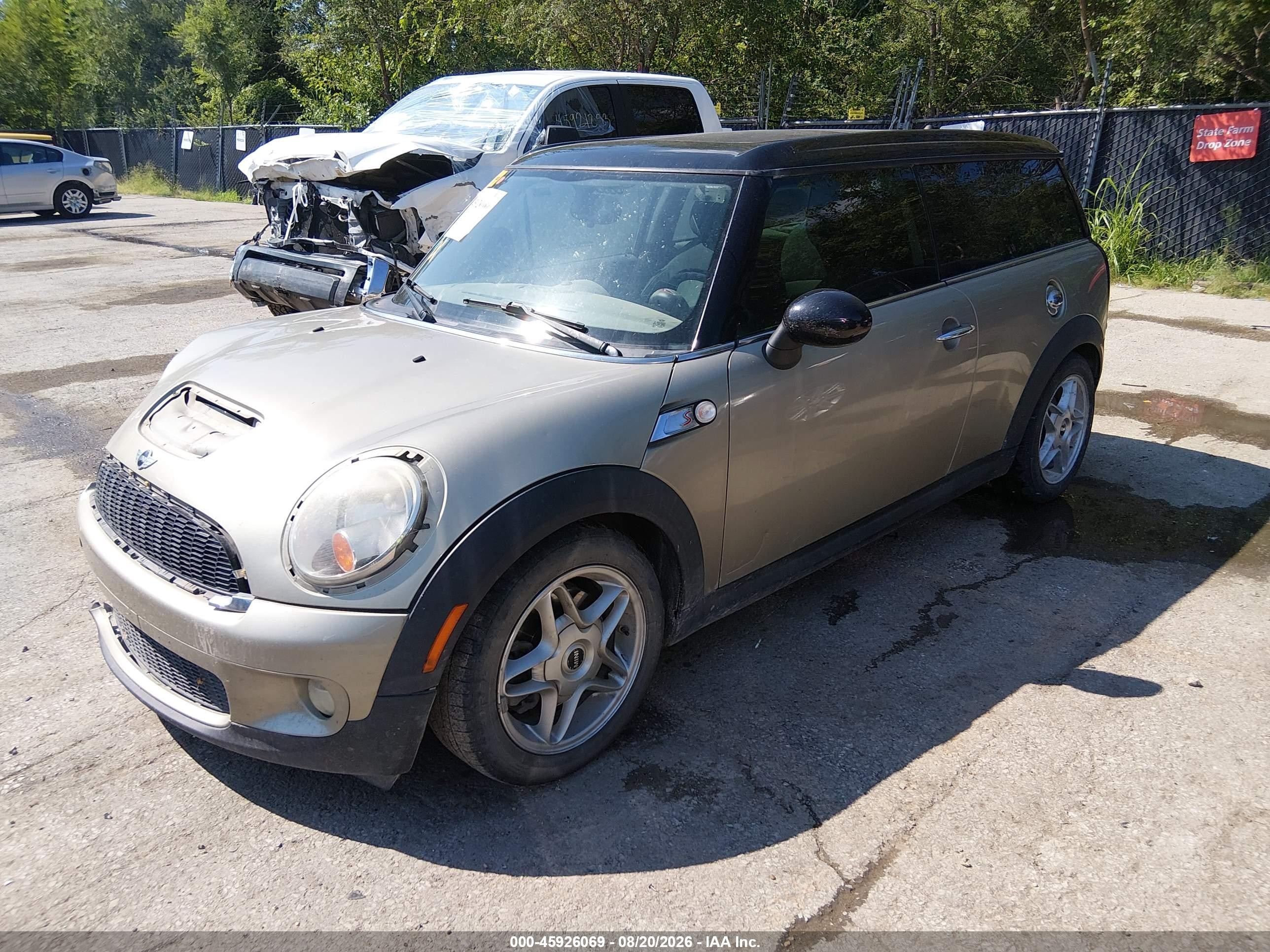 2009 Mini Cooper S Clubman Gold vin: WMWMM33599TP93497
