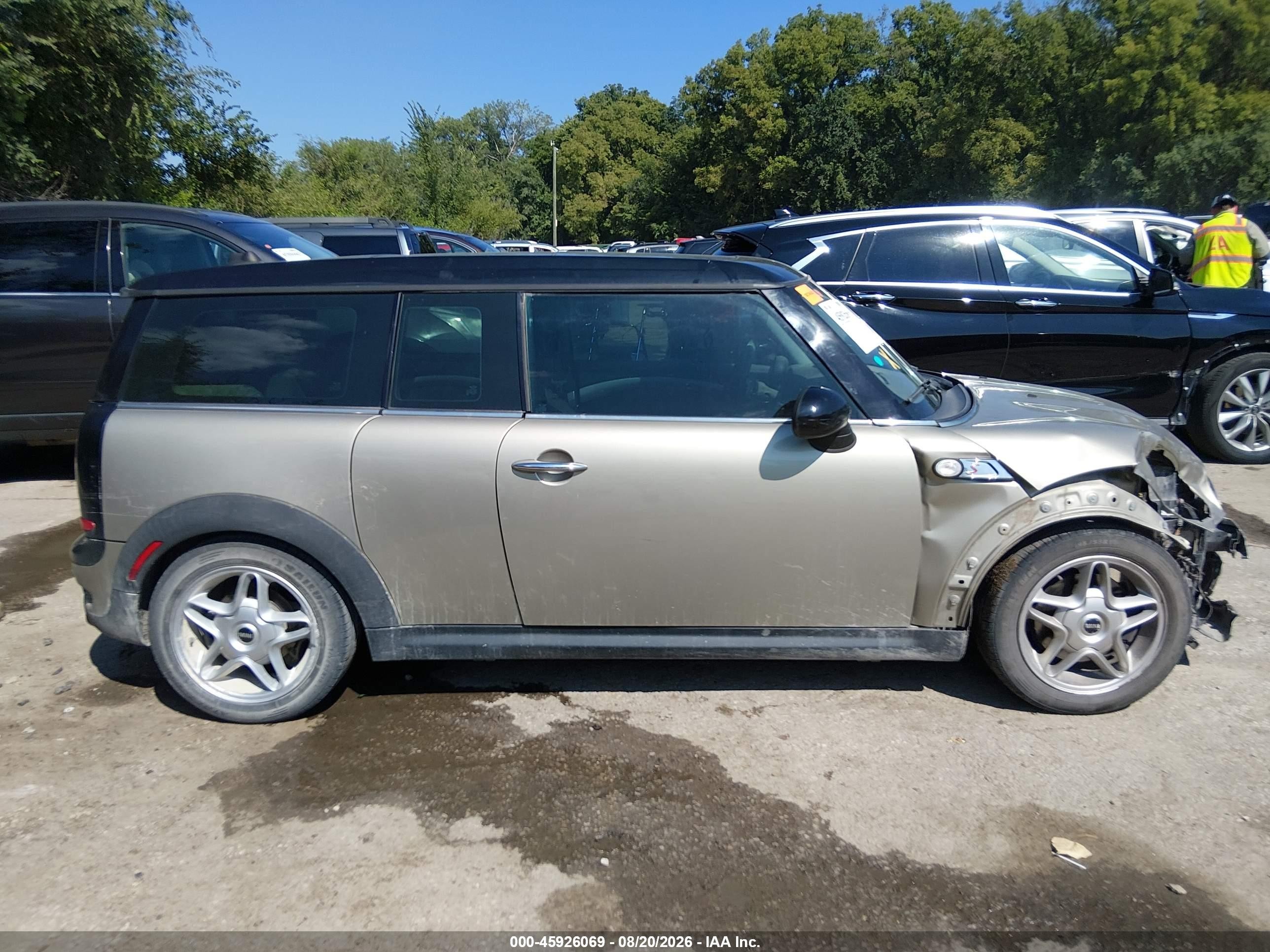 2009 Mini Cooper S Clubman Gold vin: WMWMM33599TP93497