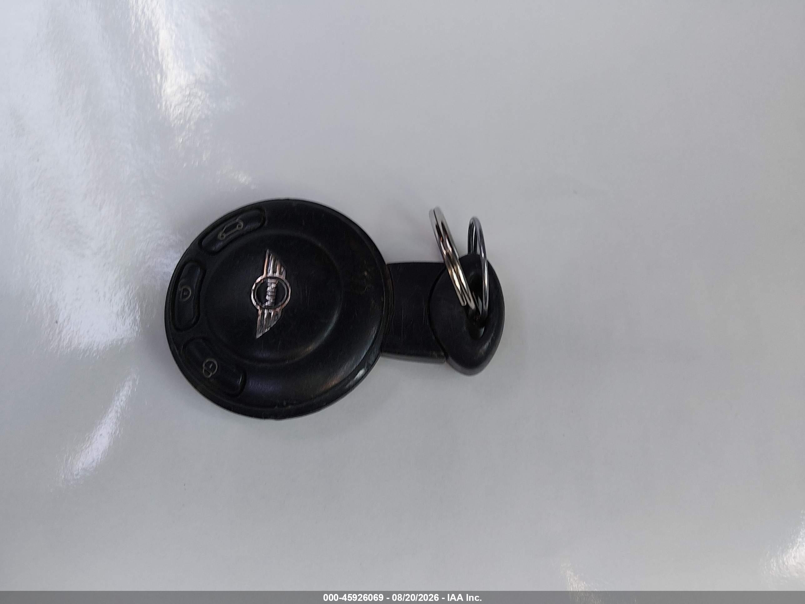 2009 Mini Cooper S Clubman Gold vin: WMWMM33599TP93497
