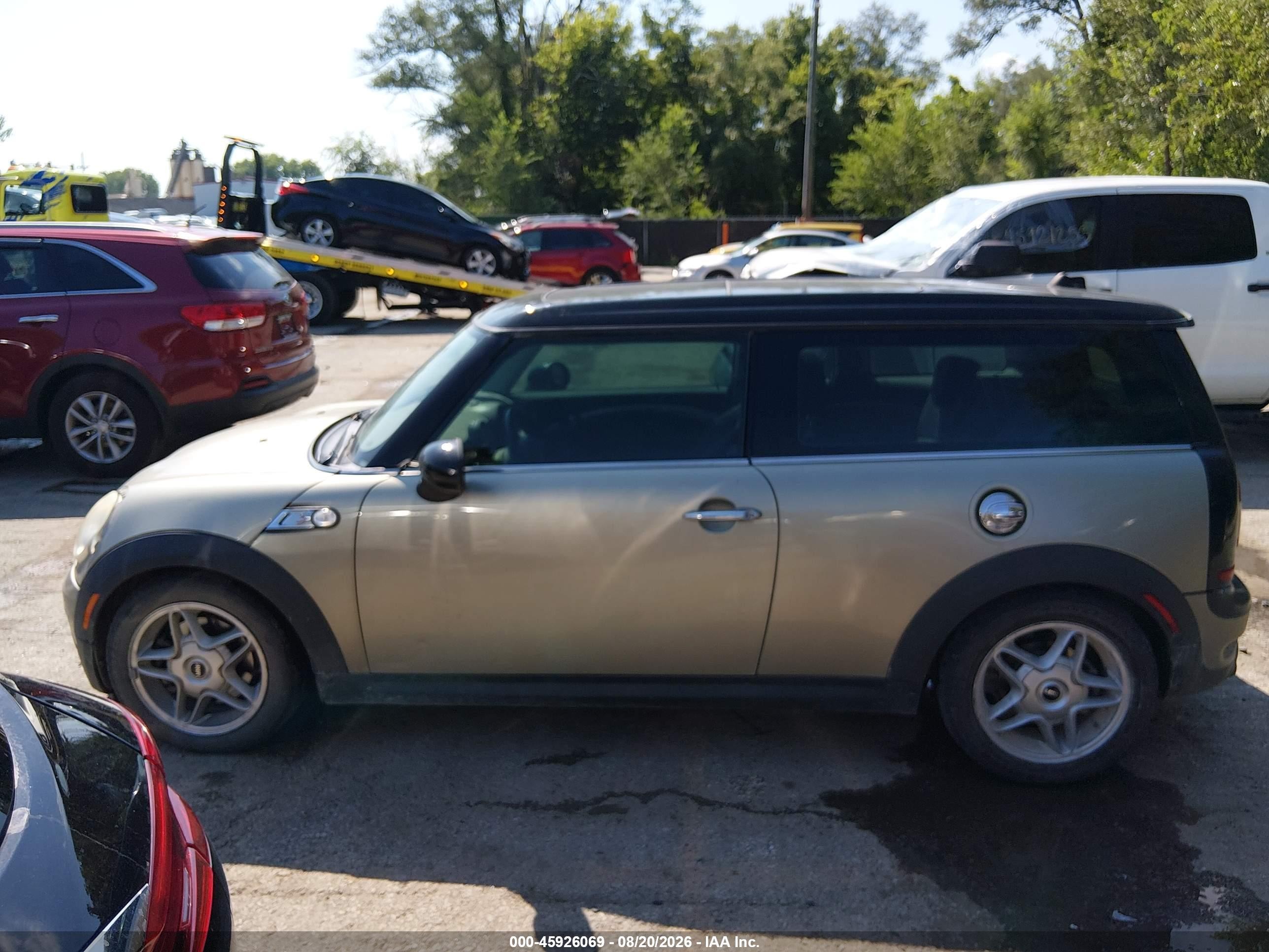2009 Mini Cooper S Clubman Gold vin: WMWMM33599TP93497