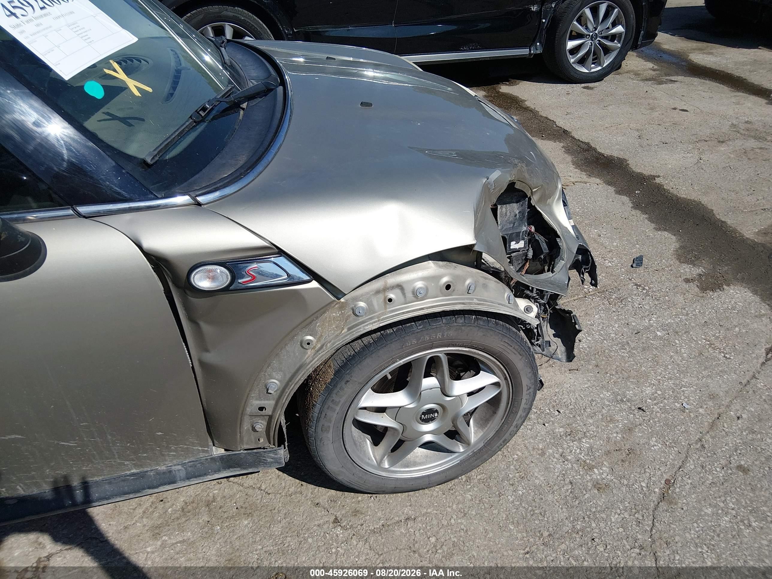 2009 Mini Cooper S Clubman Gold vin: WMWMM33599TP93497