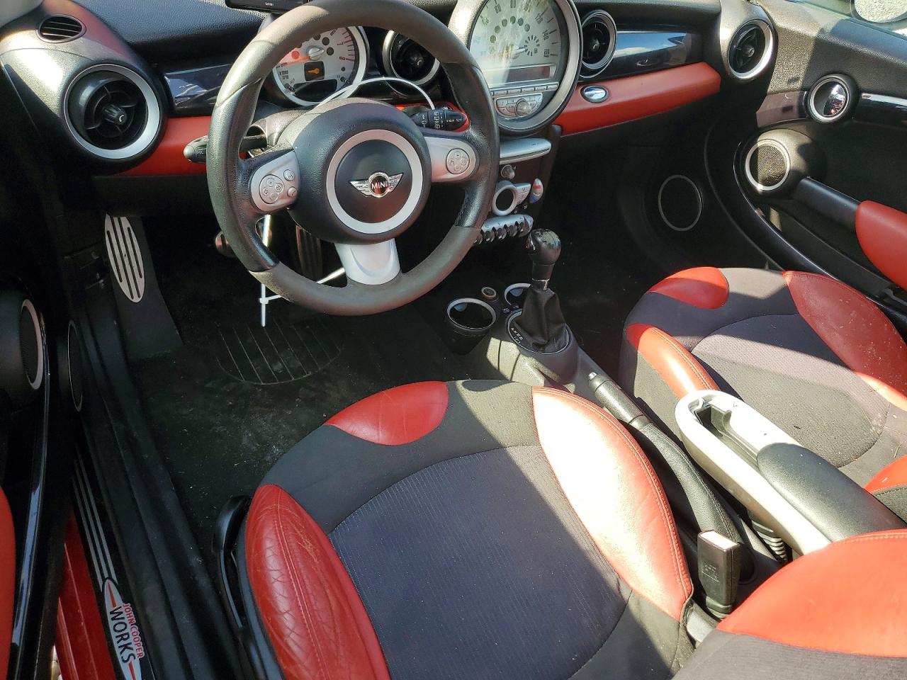 2009 Mini Cooper S Clubman Red vin: WMWMM33599TP93600