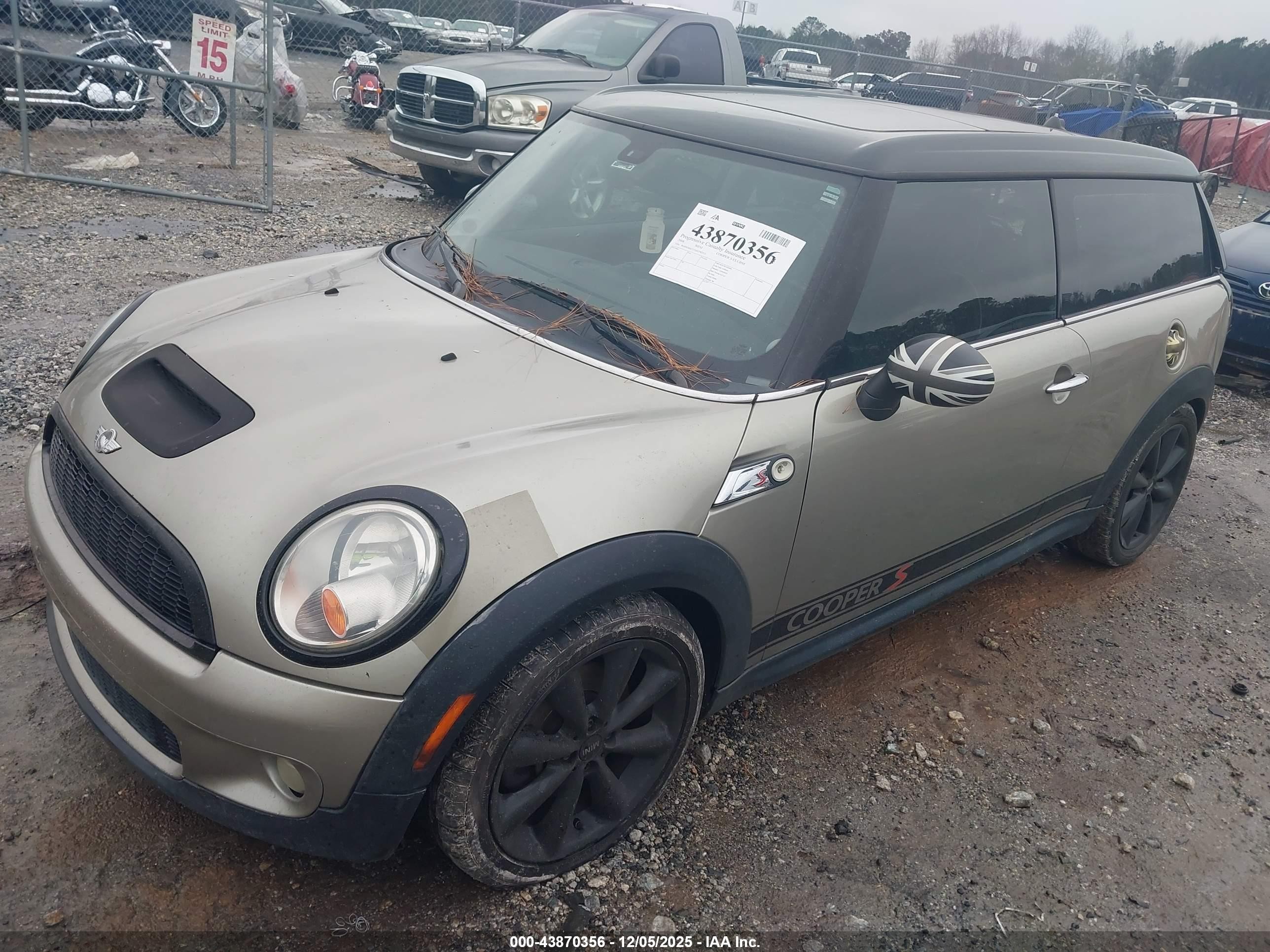 2008 Mini Cooper S Clubman   Champagne vin: WMWMM335X8TP87531
