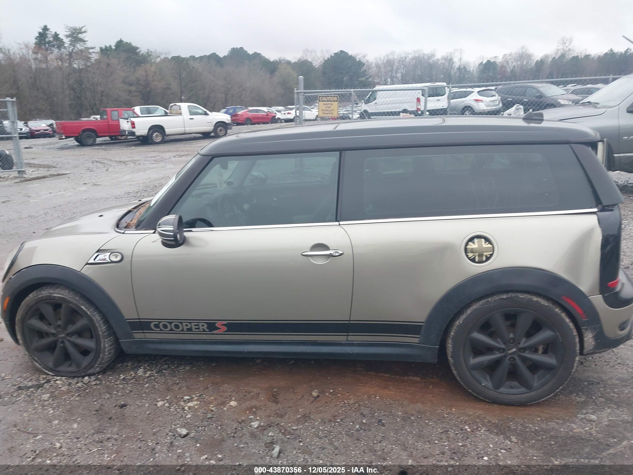 2008 Mini Cooper S Clubman   Champagne vin: WMWMM335X8TP87531
