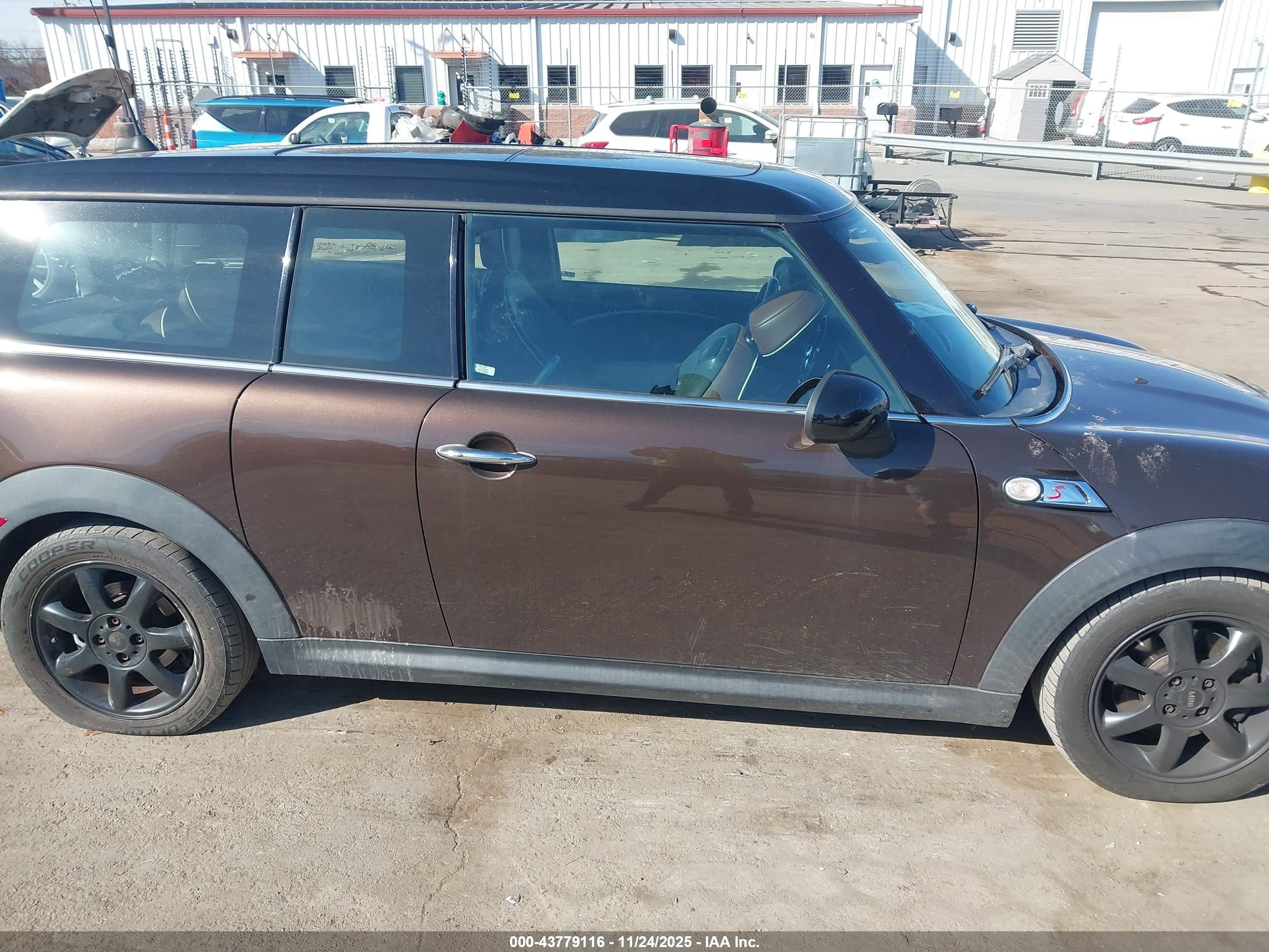 2008 Mini Cooper S Clubman   Brown vin: WMWMM335X8TP87786