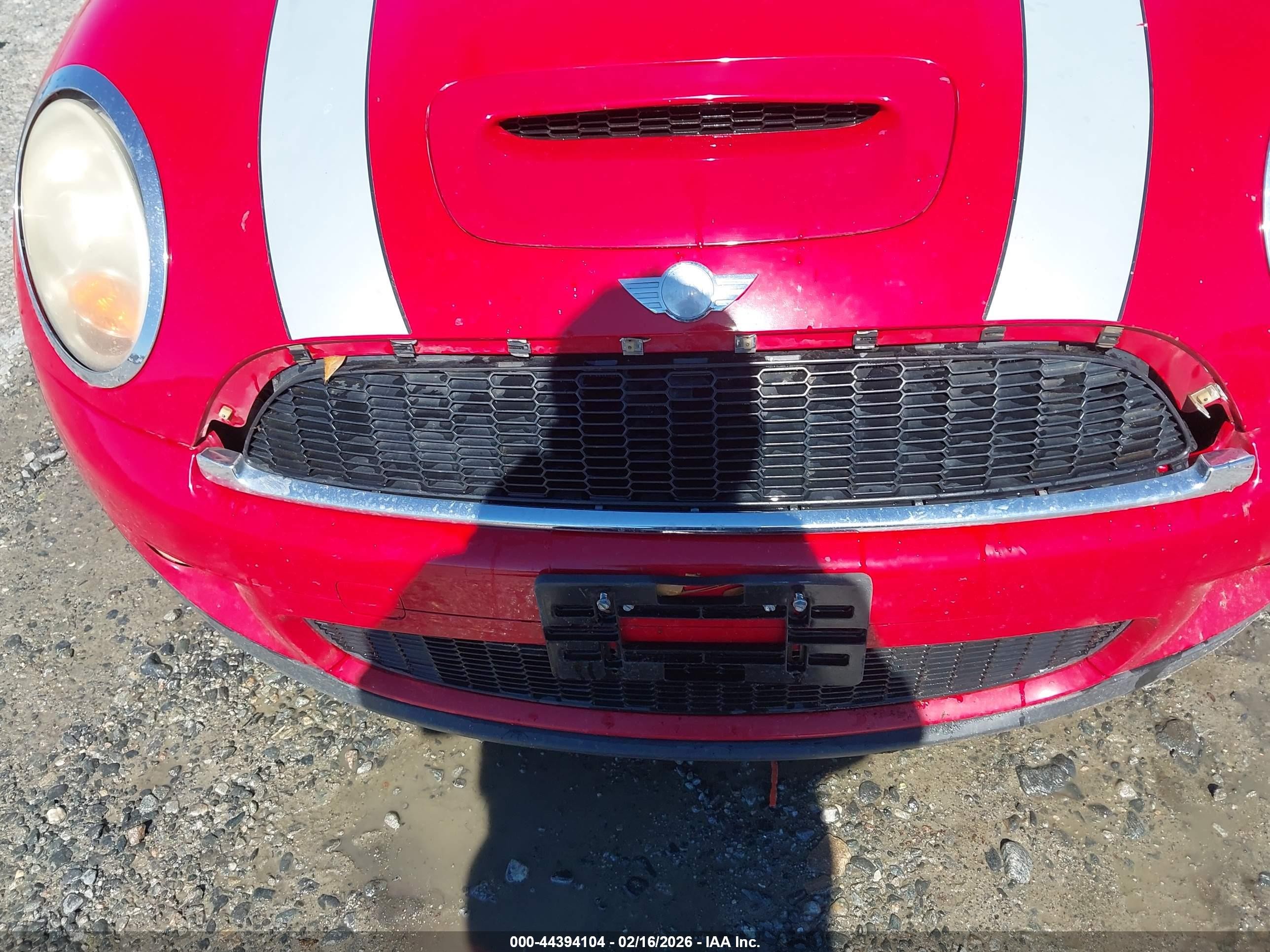 2008 Mini Cooper S Clubman   Red vin: WMWMM335X8TP87965