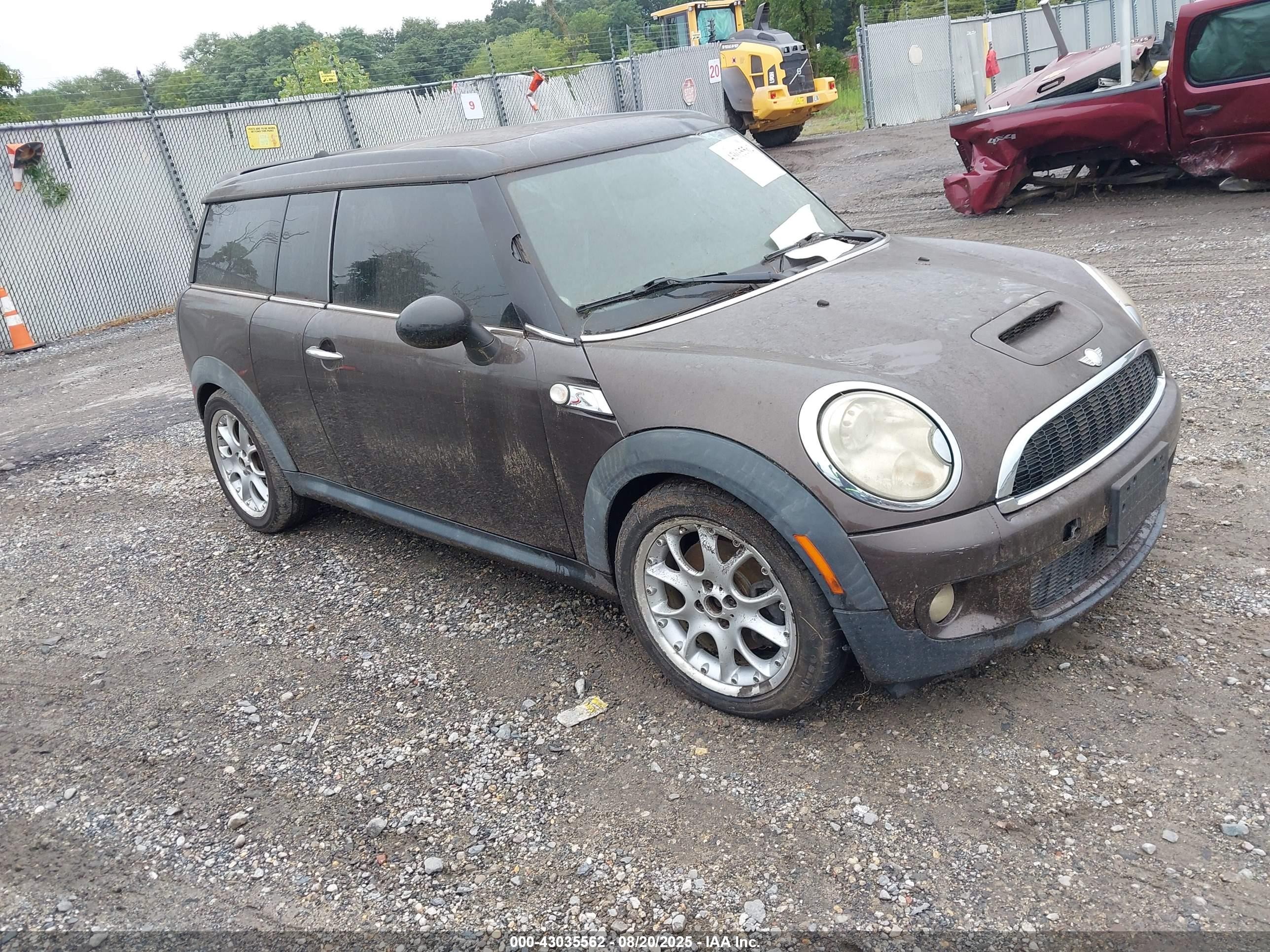 2010 Mini Cooper S Clubman   Brown vin: WMWMM3C50ATP94672