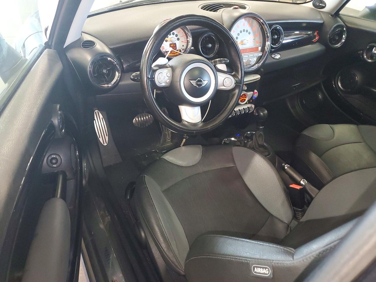 2010 Mini Cooper S Clubman Gray vin: WMWMM3C50ATZ32890