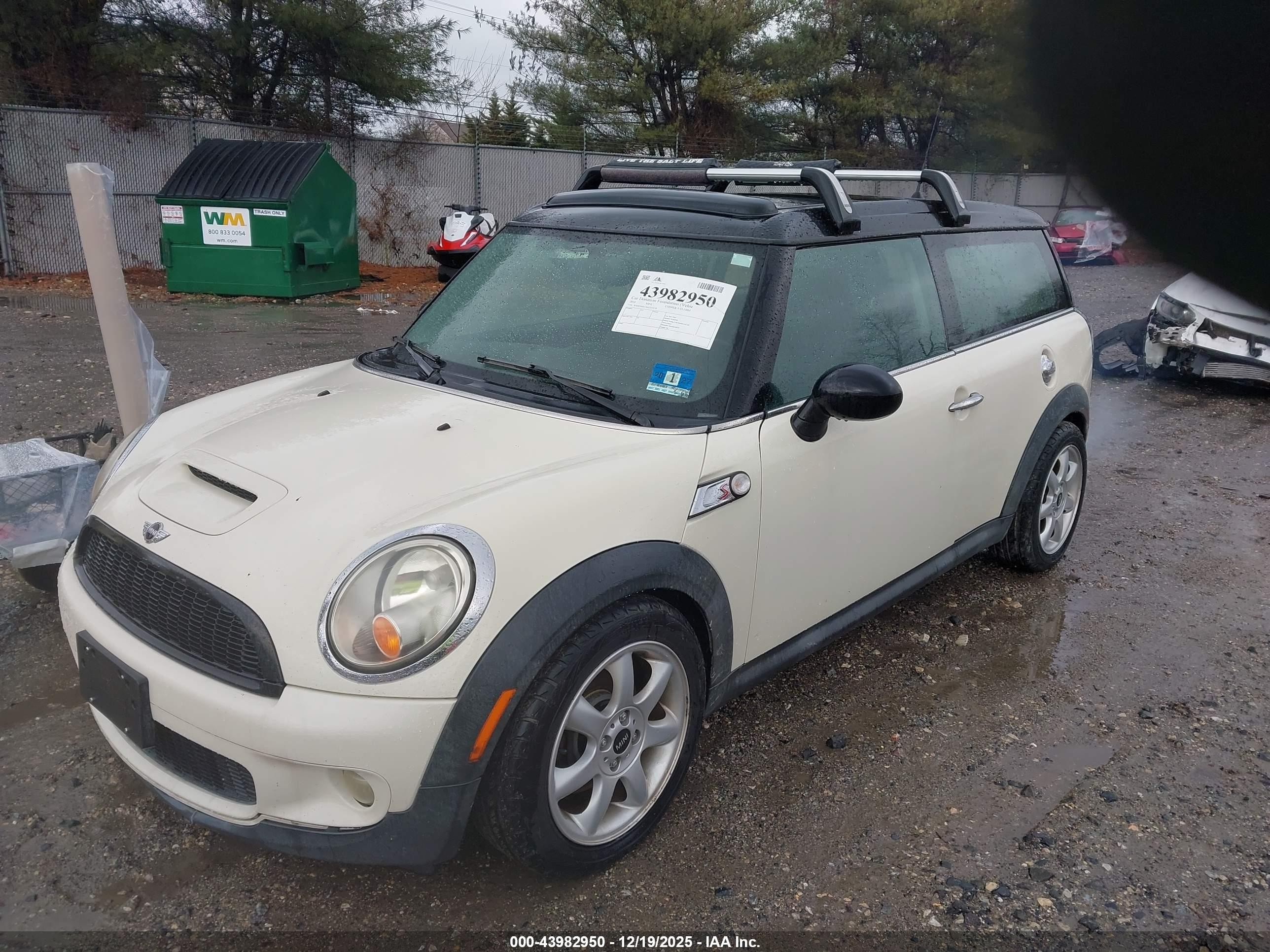 2010 Mini Cooper S Clubman   White vin: WMWMM3C50ATZ33179