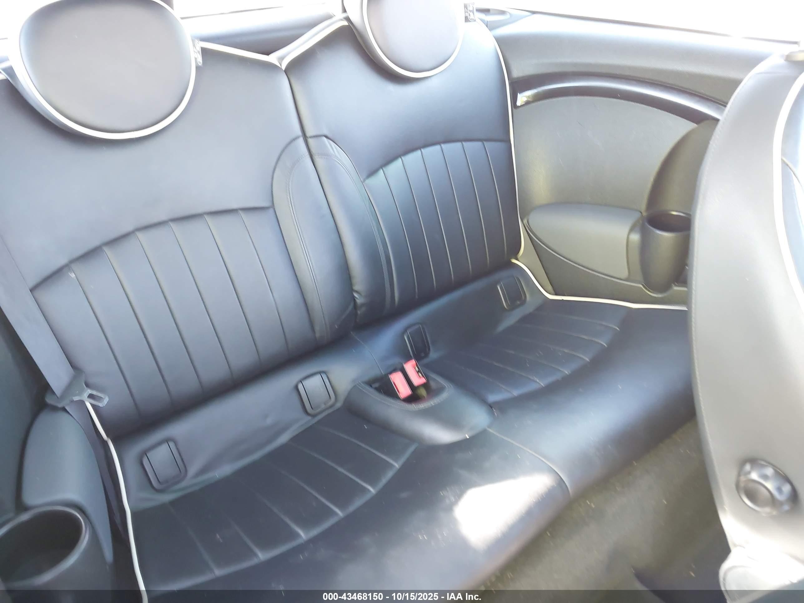 2010 Mini Cooper S Clubman   Cream vin: WMWMM3C51ATZ32610