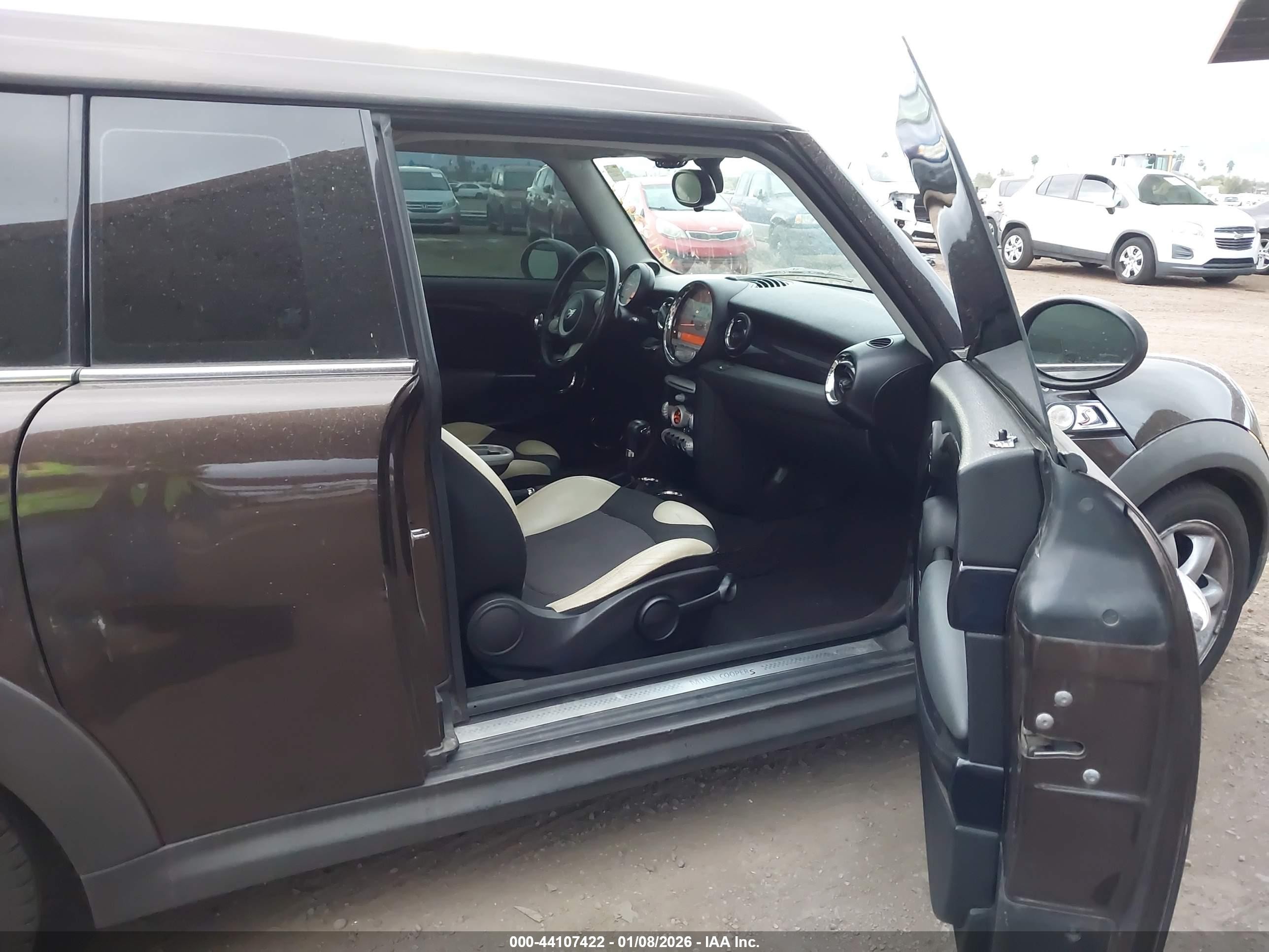 2010 Mini Cooper S Clubman   Brown vin: WMWMM3C51ATZ33126