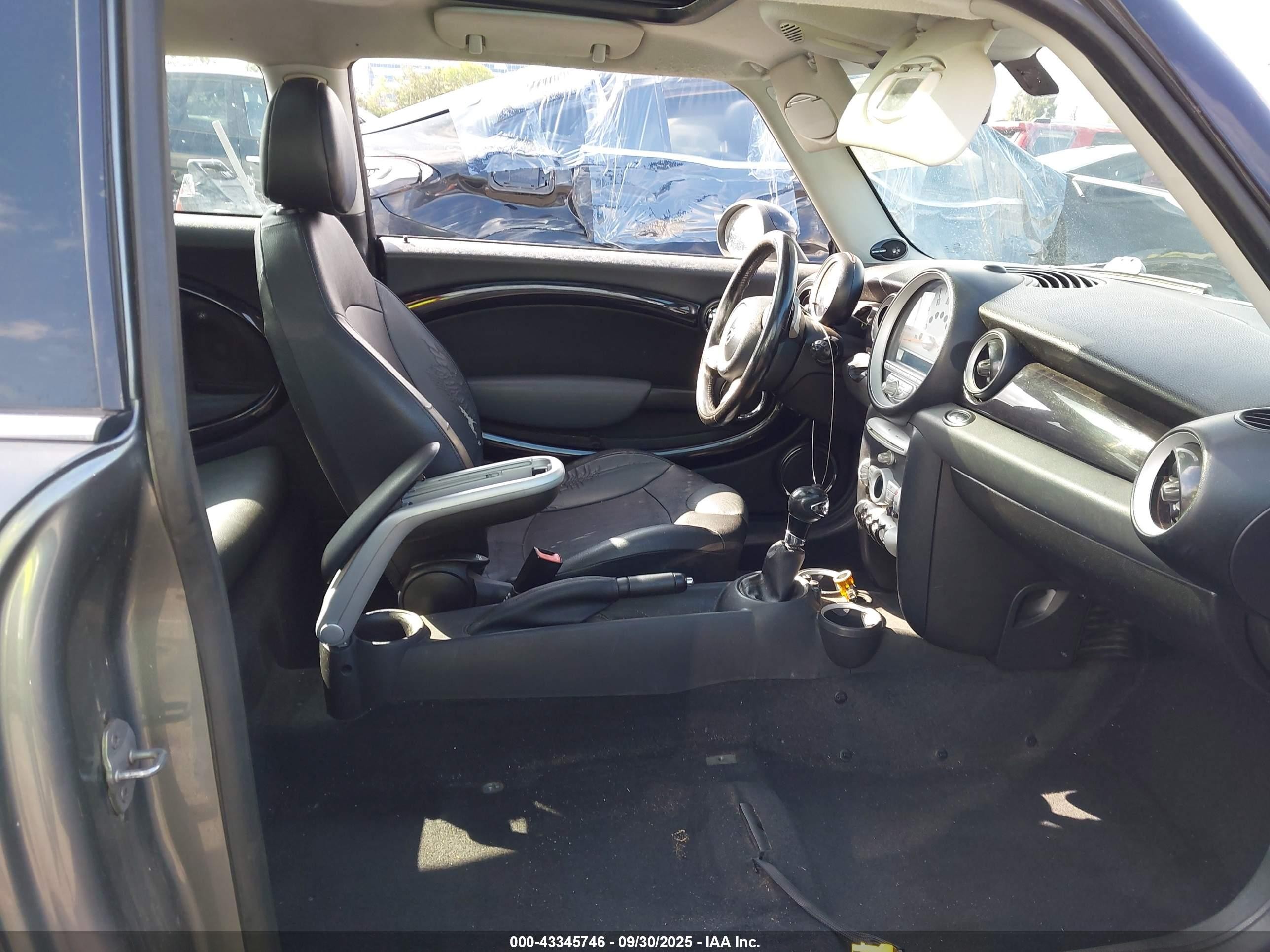2010 Mini Cooper S Clubman   Gray vin: WMWMM3C51ATZ33272