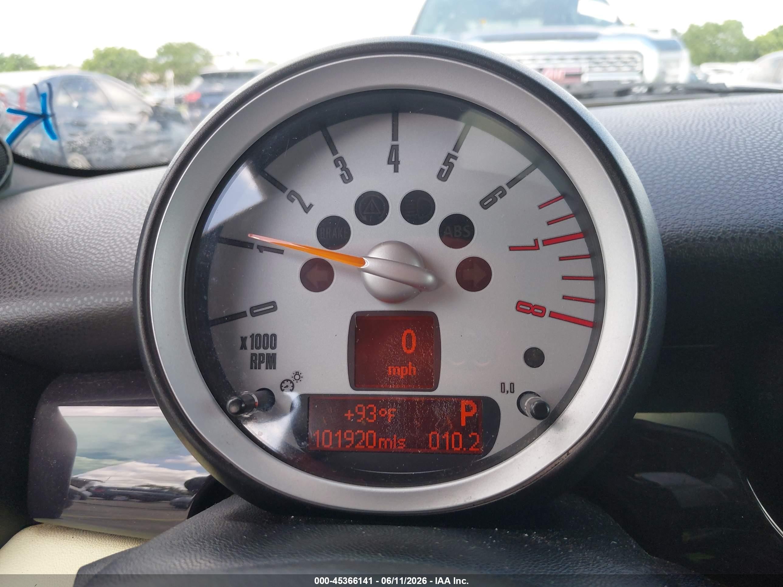 2010 Mini Cooper S Clubman   Brown vin: WMWMM3C52ATZ33216