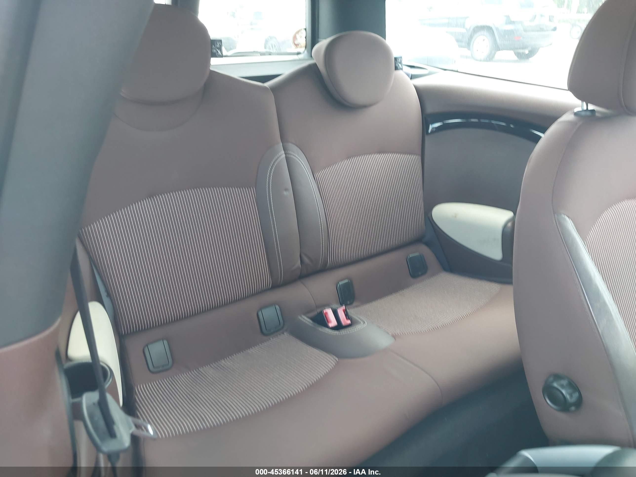 2010 Mini Cooper S Clubman   Brown vin: WMWMM3C52ATZ33216