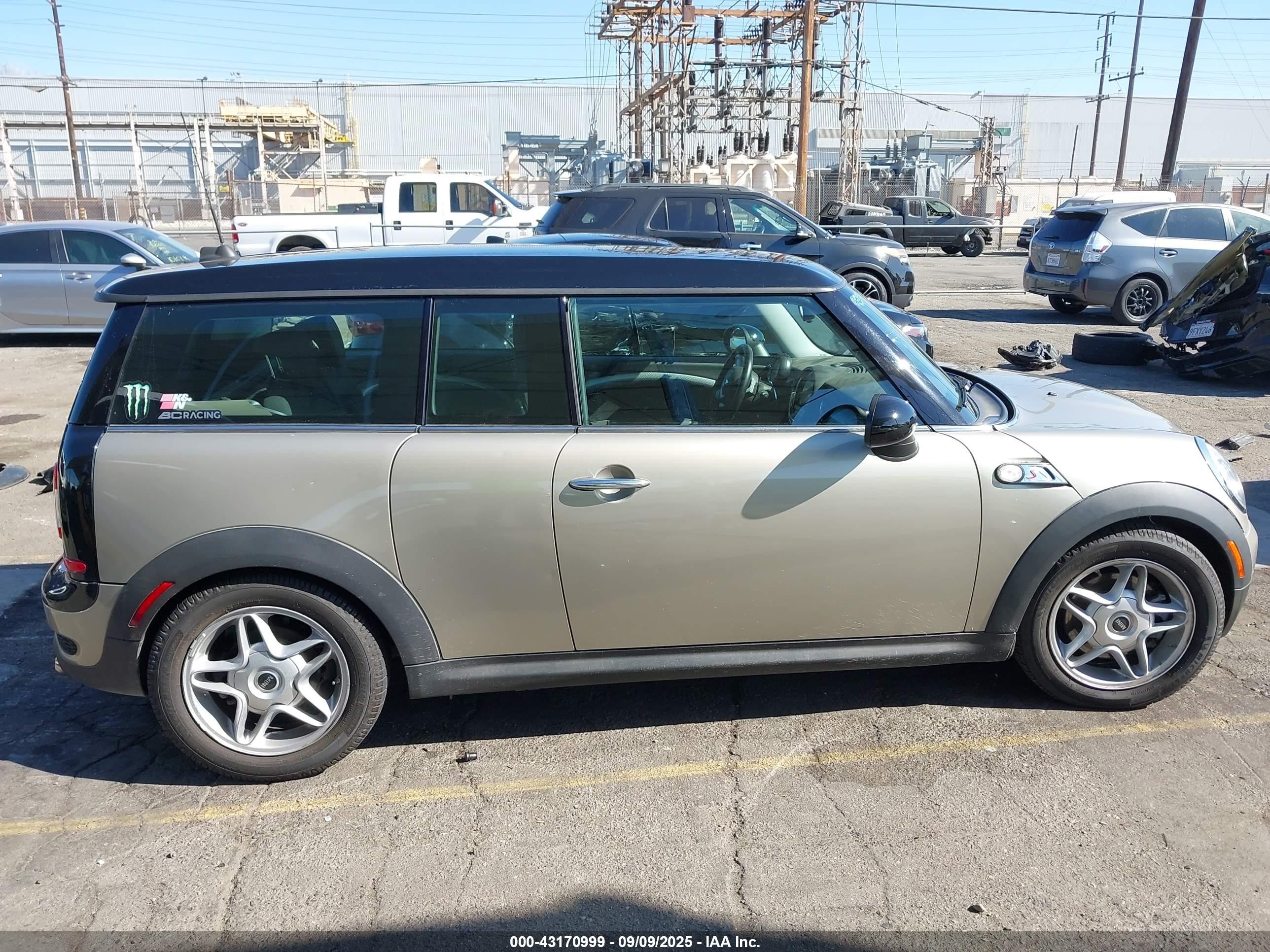 2010 Mini Cooper S Clubman   Champagne vin: WMWMM3C53ATP93774