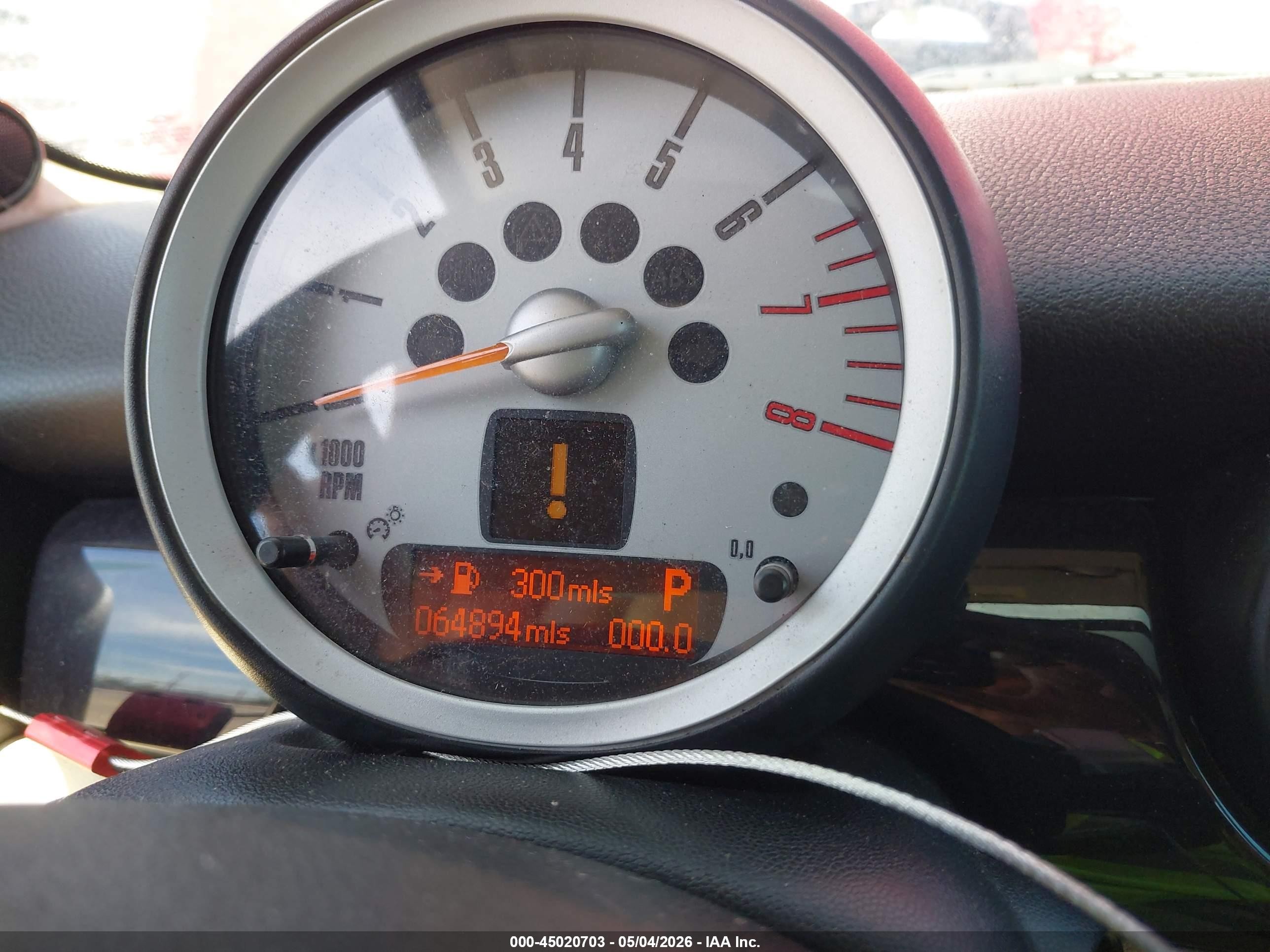 2010 Mini Cooper S Clubman   Red vin: WMWMM3C54ATP94092