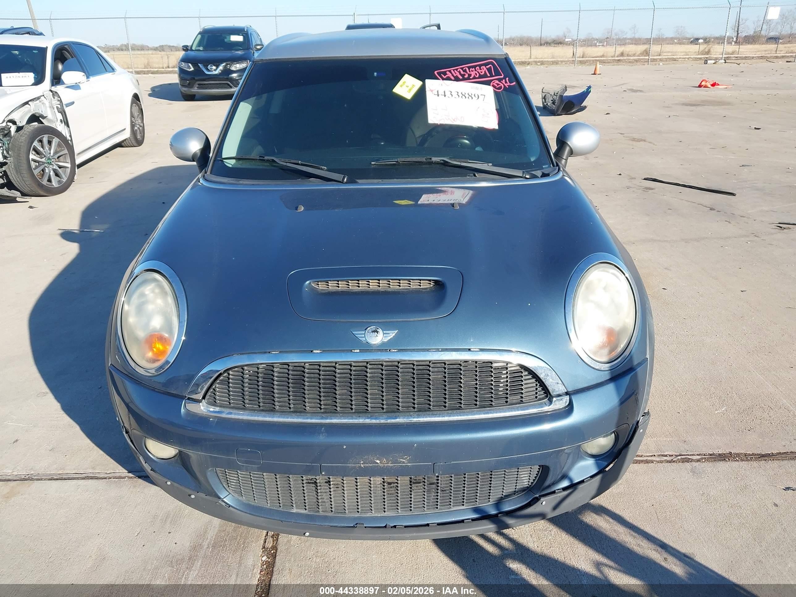 2010 Mini Cooper S Clubman   Light Blue vin: WMWMM3C54ATP94609