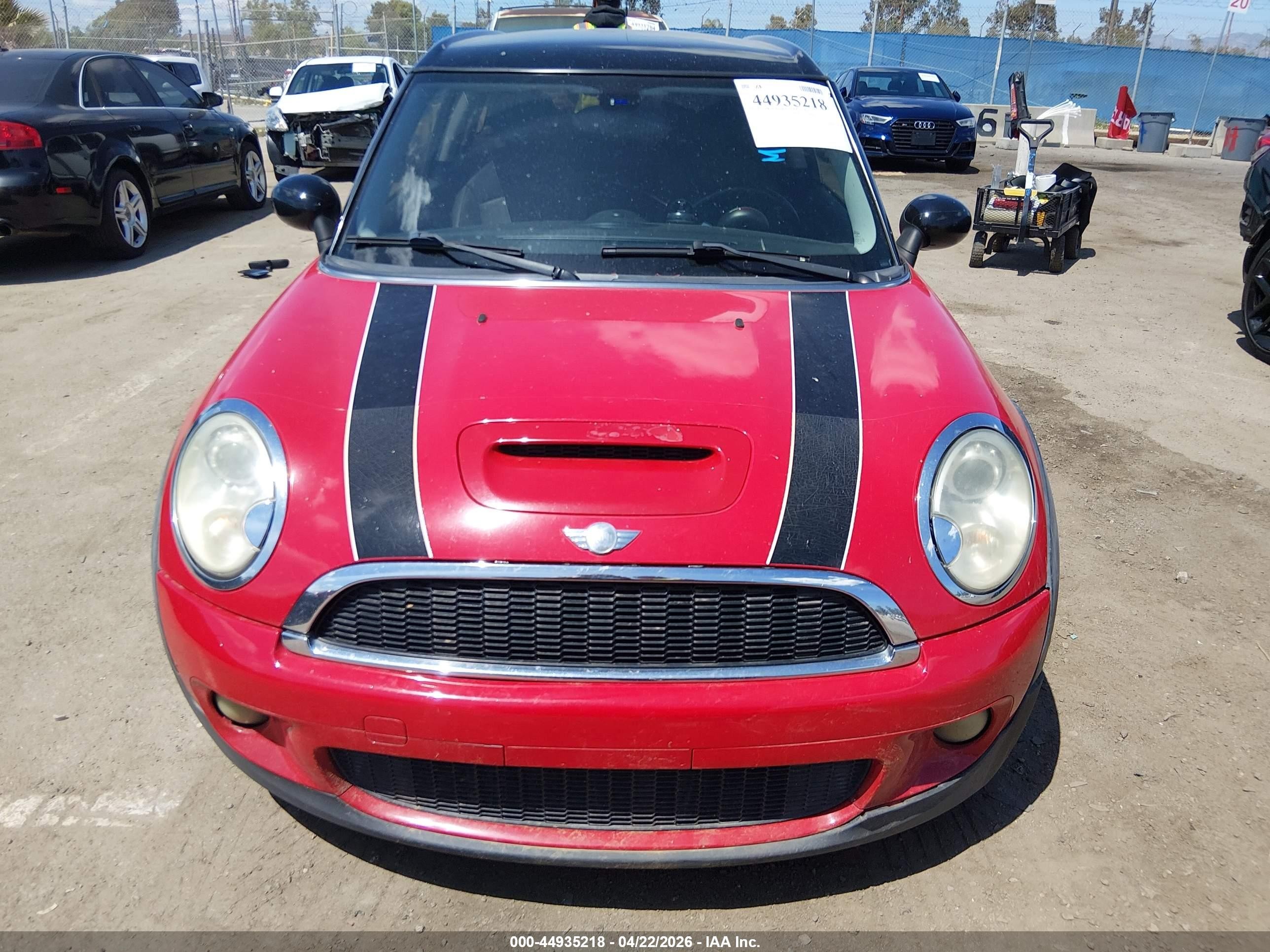 2010 Mini Cooper S Clubman   Red vin: WMWMM3C55ATZ32965